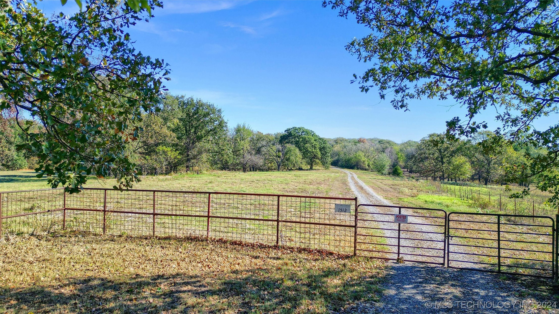 1512 N Wade Road Property Photo 2