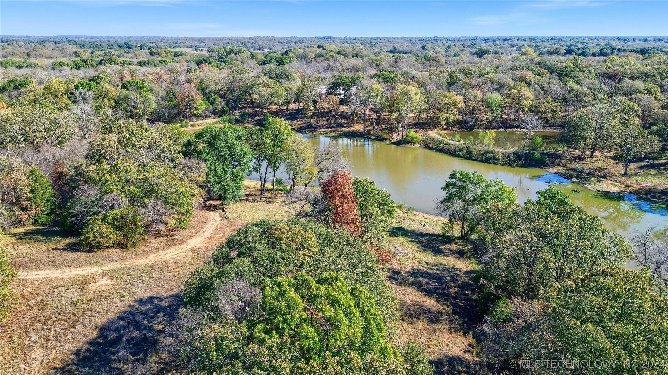 1512 N Wade Road Property Photo 10