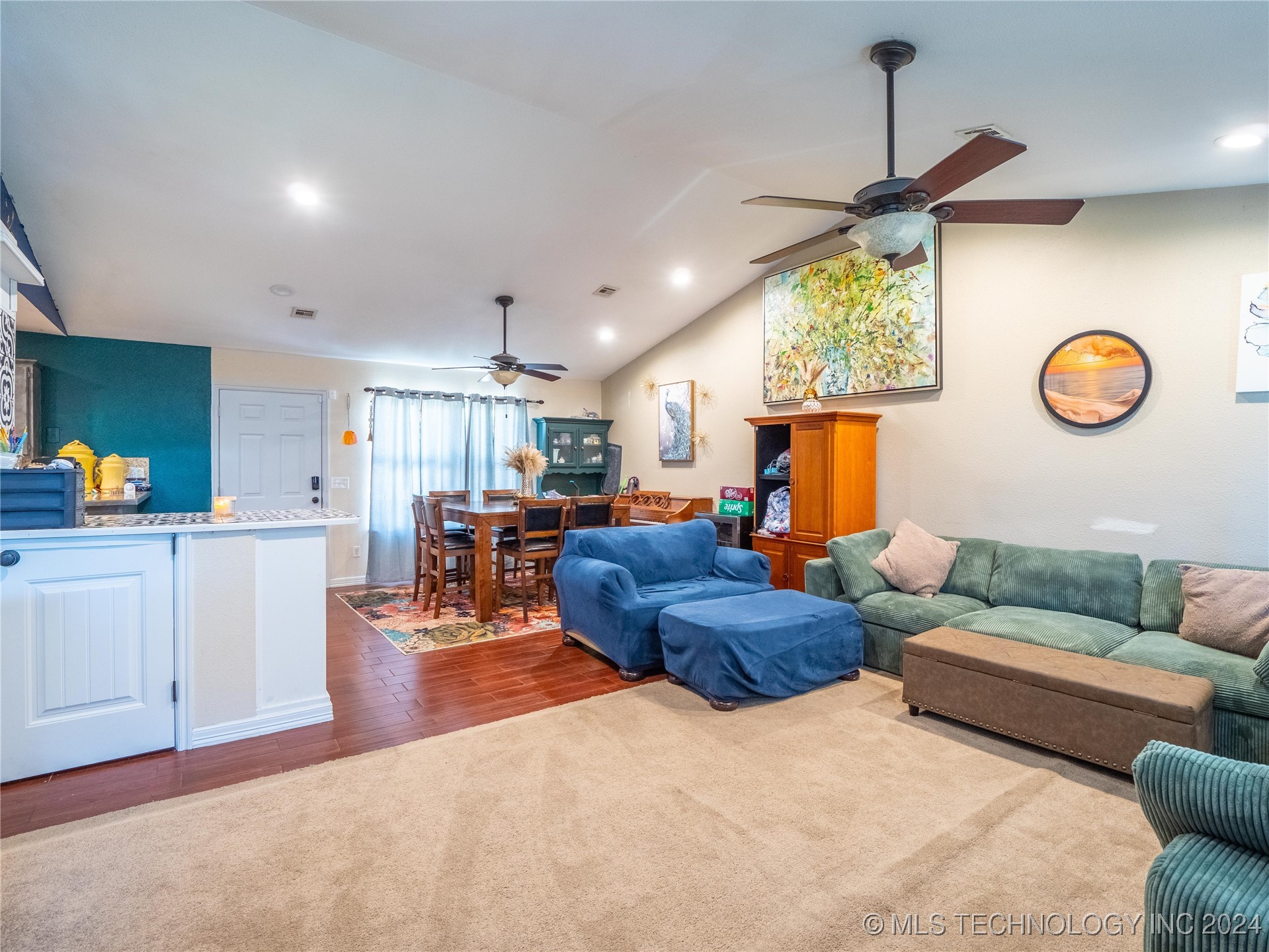 239 N Carbon Property Photo 5