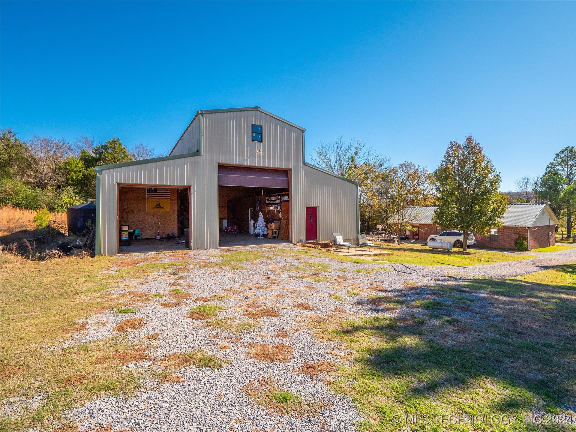 239 N Carbon Property Photo 37