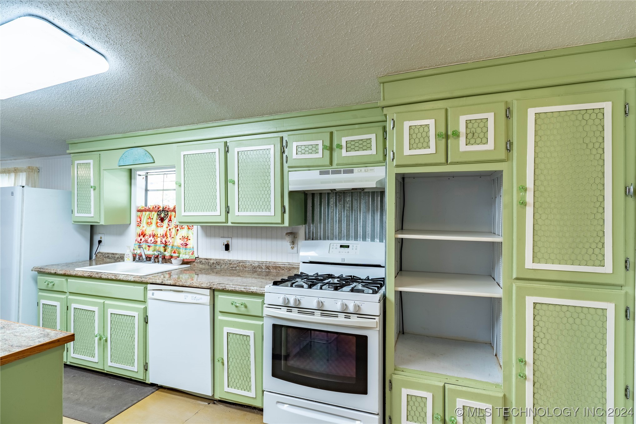 110917 S 4043 Road Property Photo 26