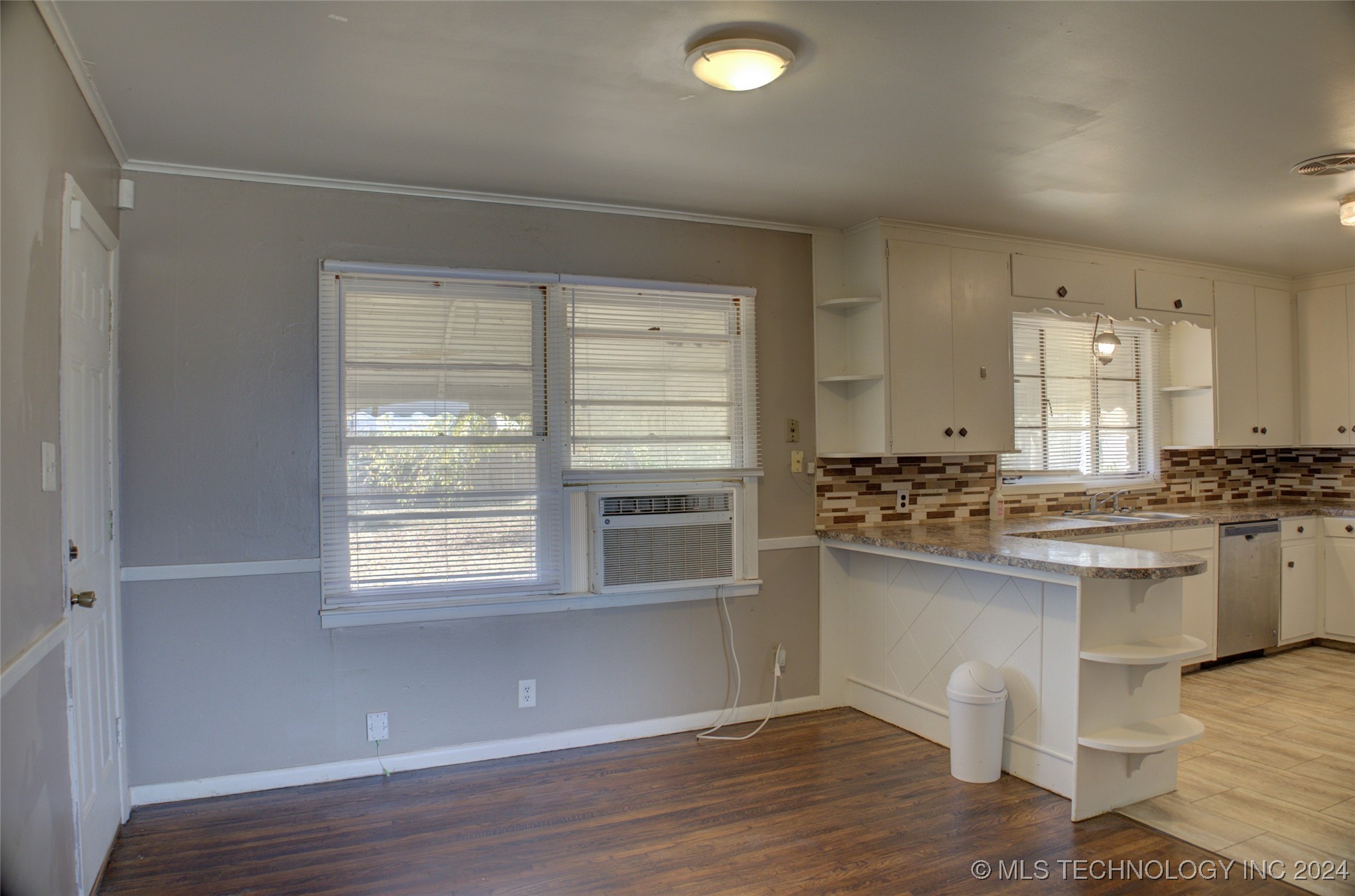 430 S 80th East Avenue Property Photo 7
