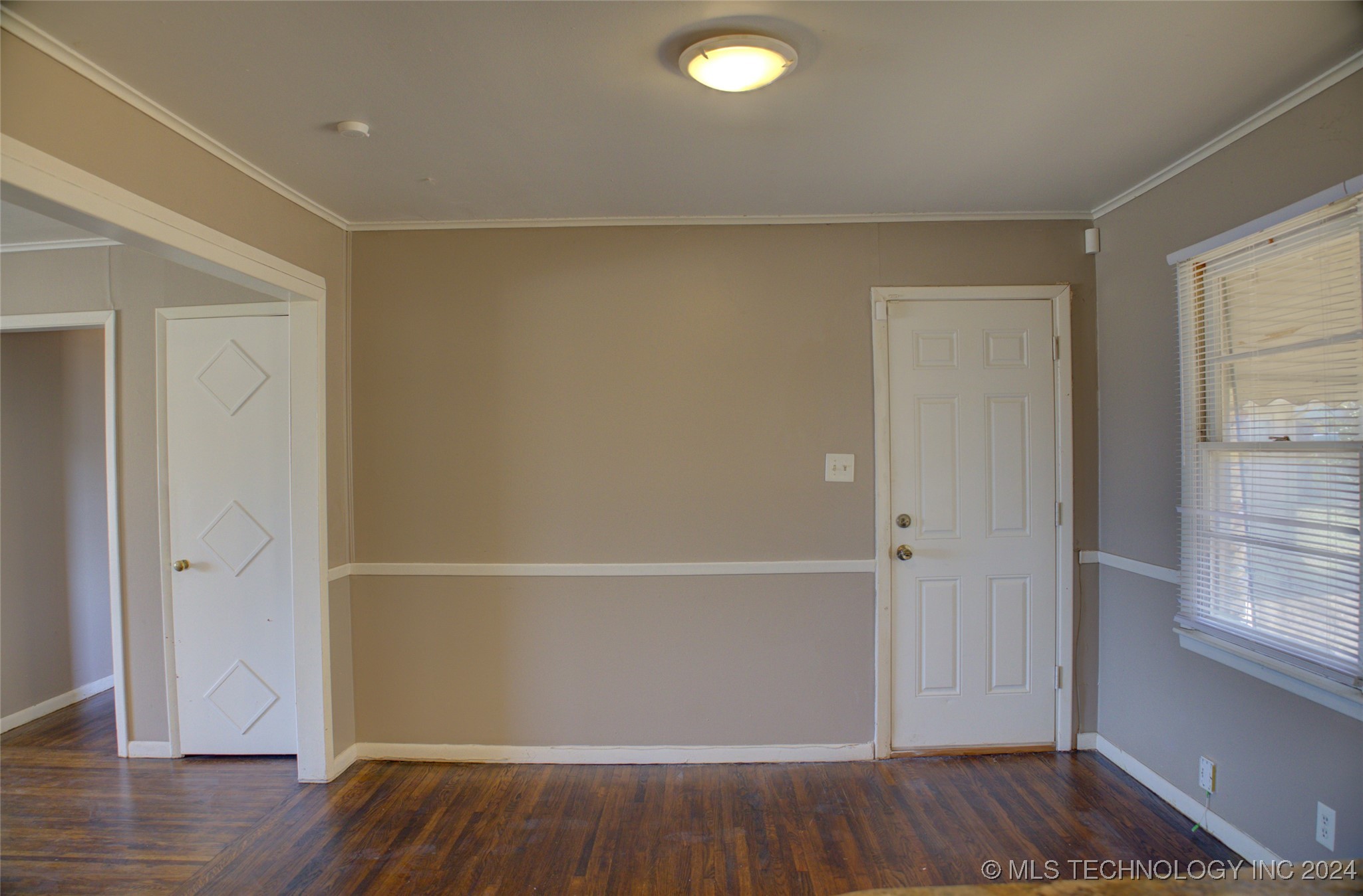 430 S 80th East Avenue Property Photo 8