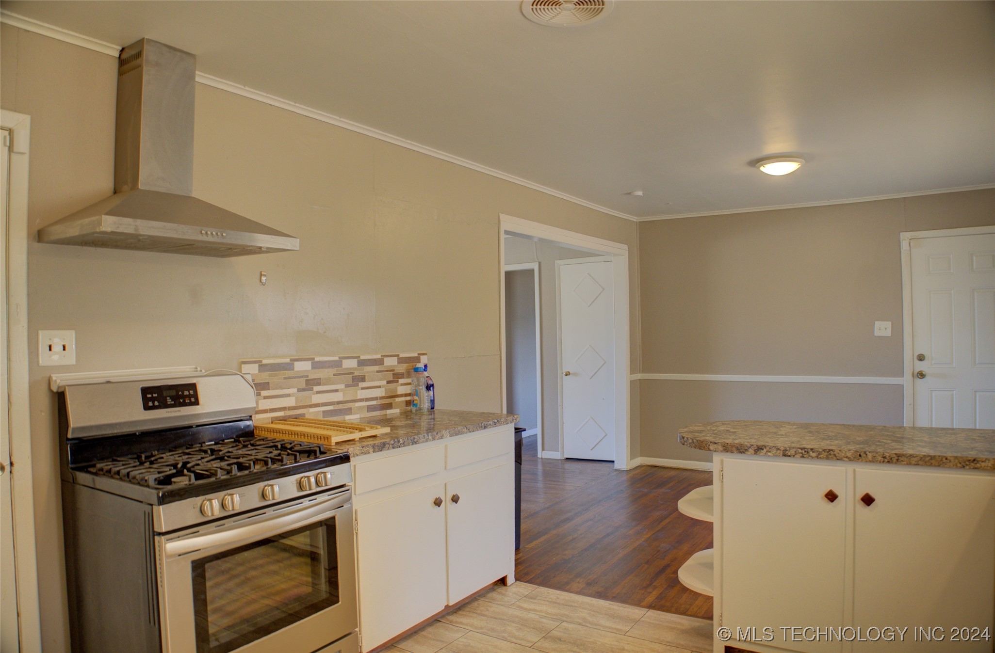 430 S 80th East Avenue Property Photo 13