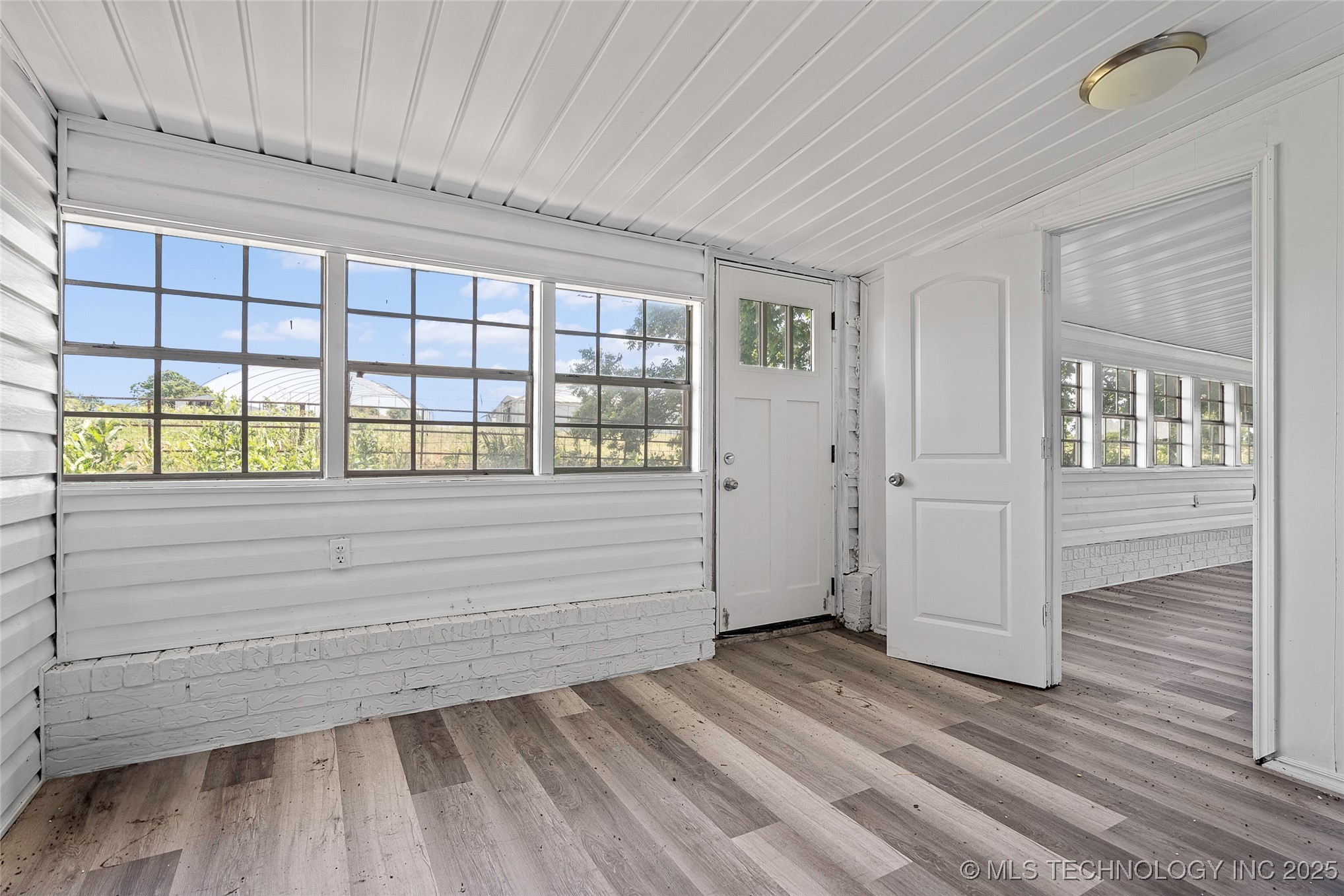 7740 Swayback Property Photo 32