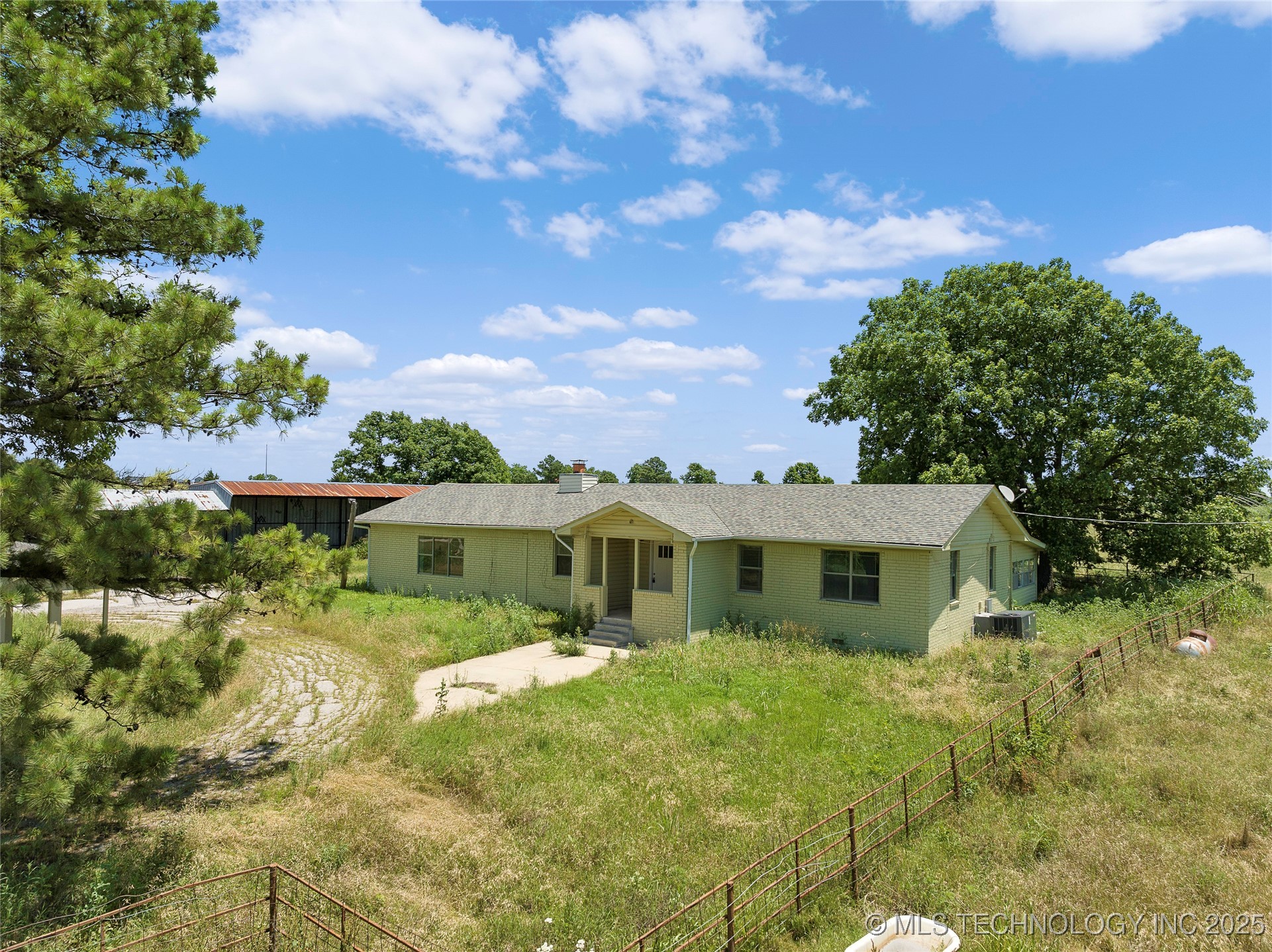 7740 Swayback Property Photo 37