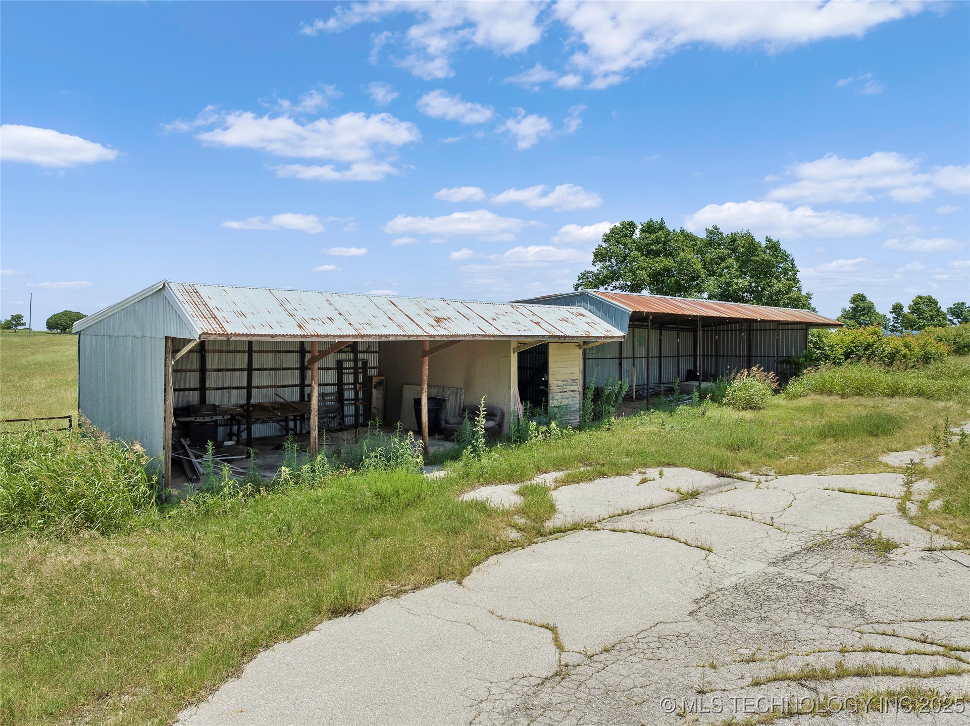 7740 Swayback Property Photo 43