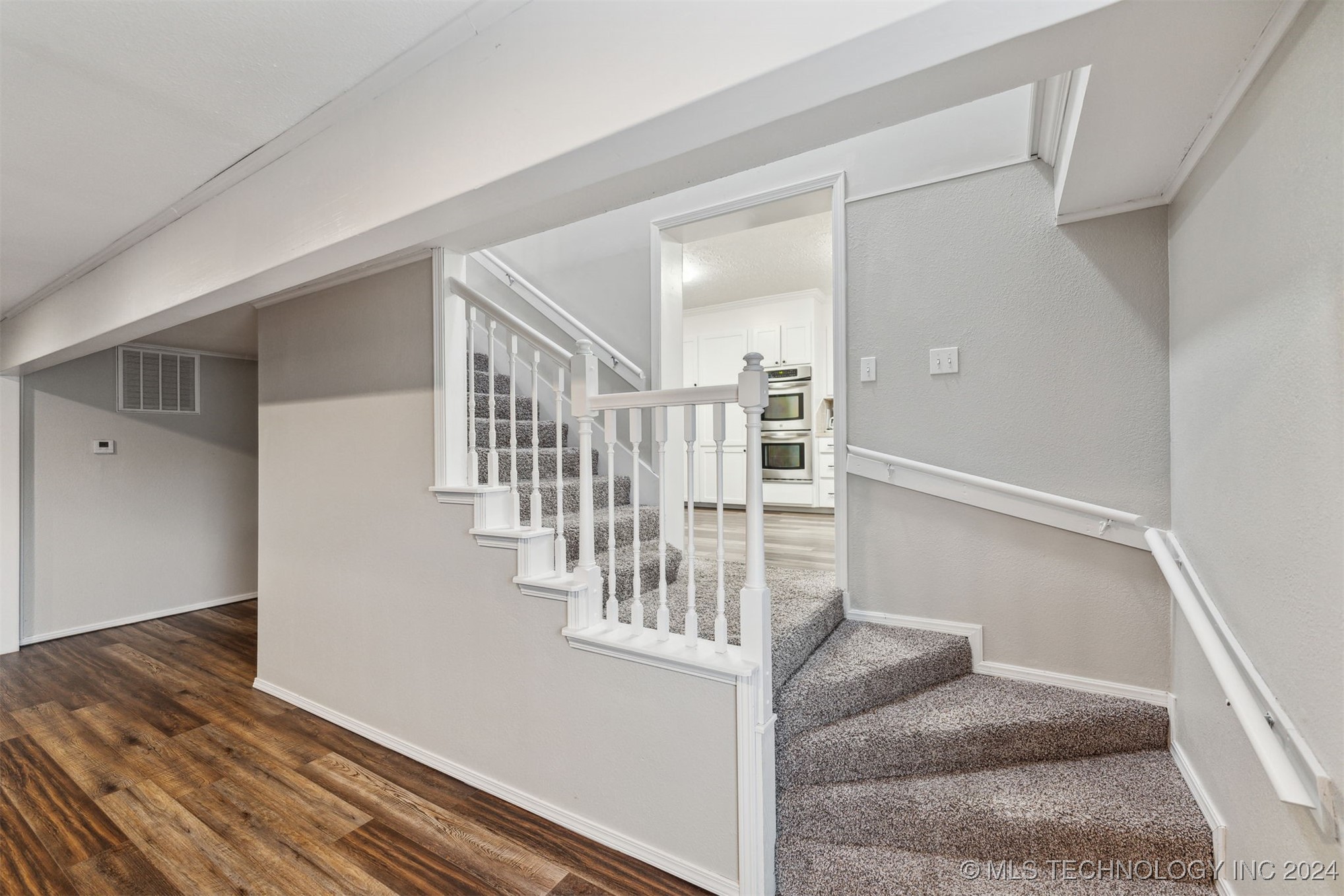 1114 N Kansas Avenue Property Photo 14