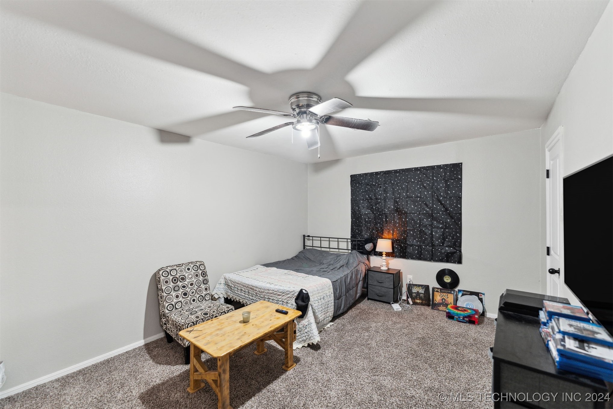 1114 N Kansas Avenue Property Photo 15
