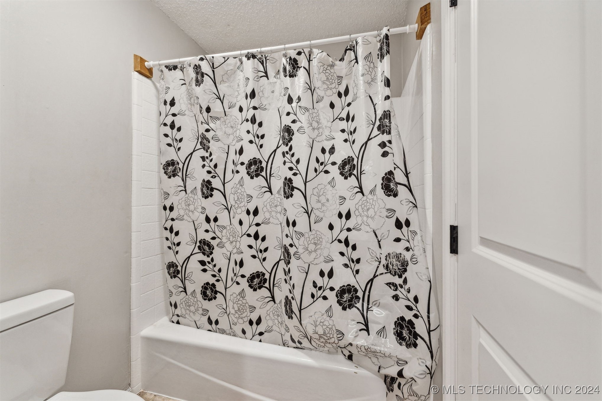 1114 N Kansas Avenue Property Photo 19