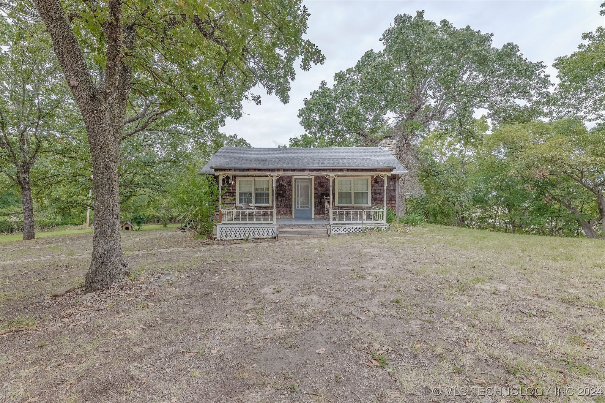 11900 S 18th Street Property Photo 2