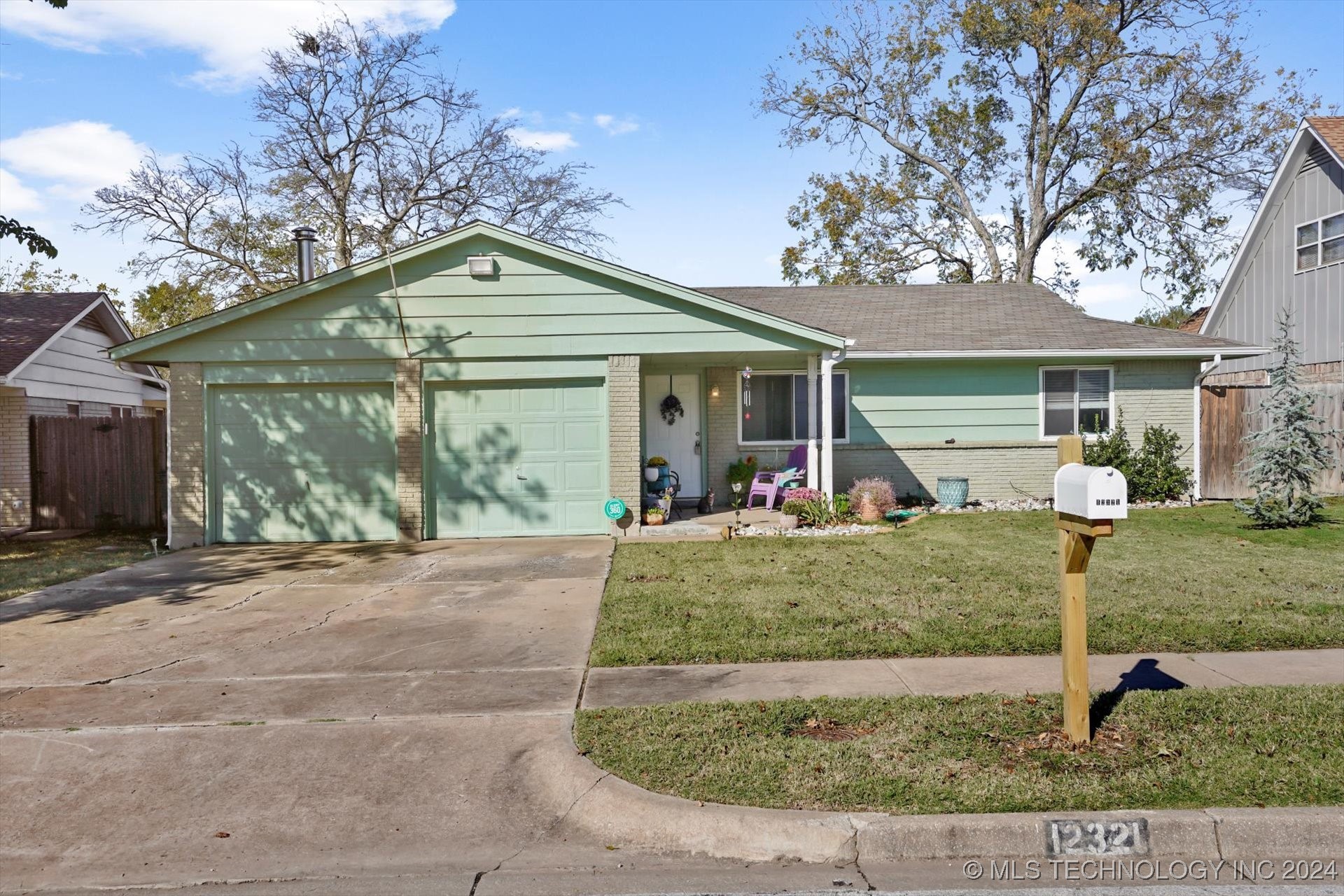 12321 E 16th Street Property Photo