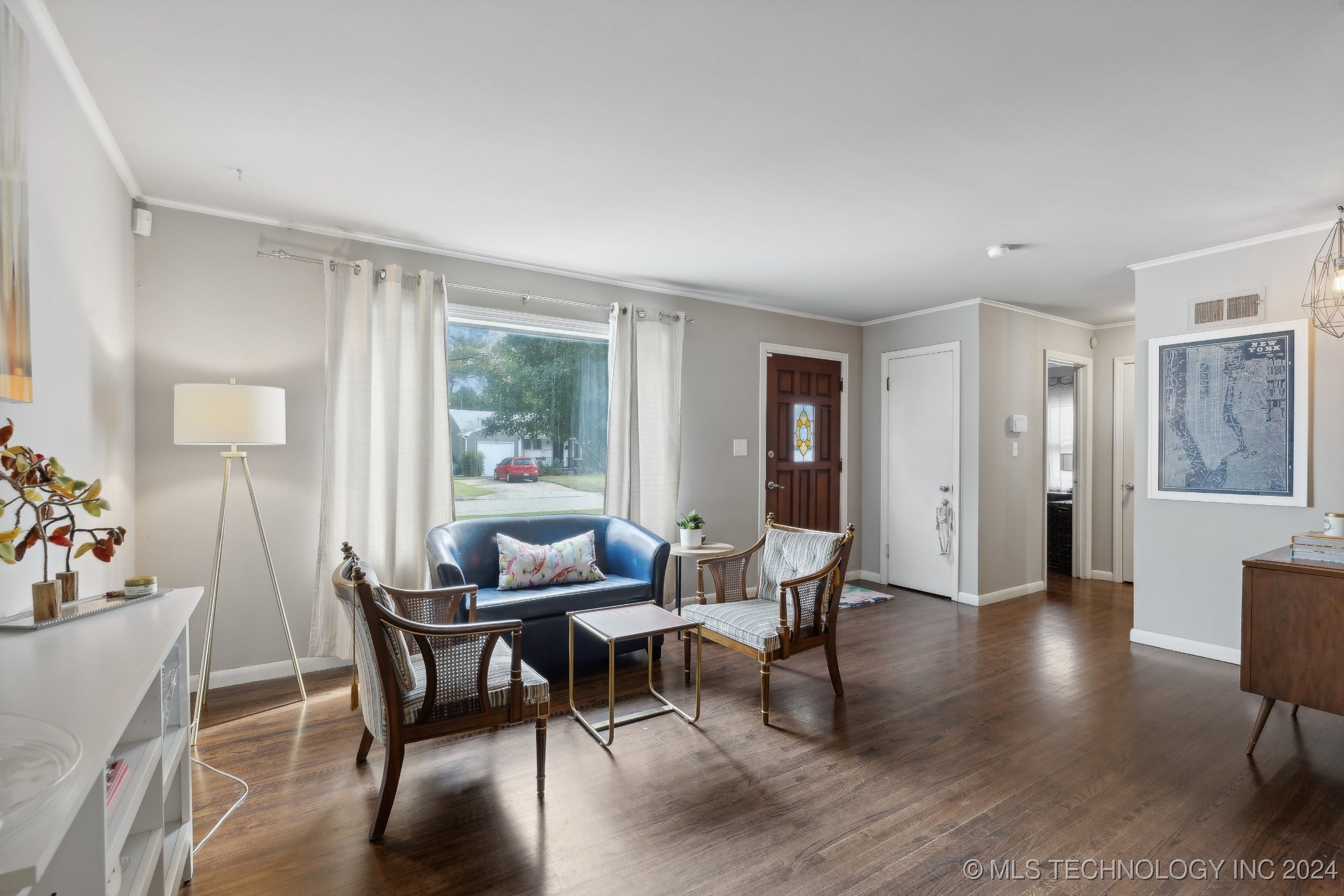 4644 S Troost Avenue Property Photo 3