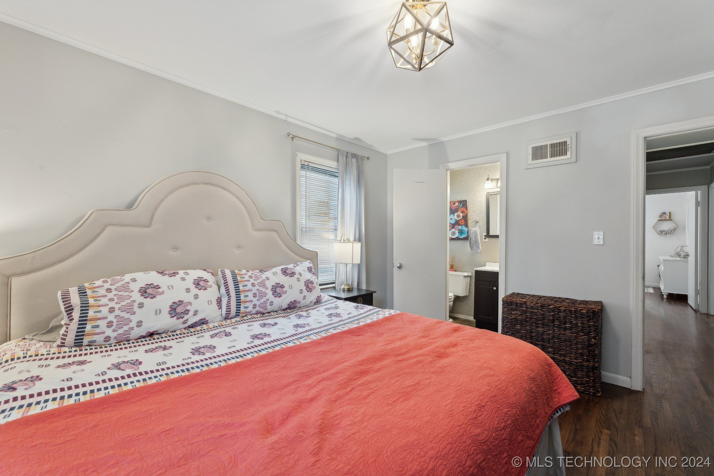 4644 S Troost Avenue Property Photo 20