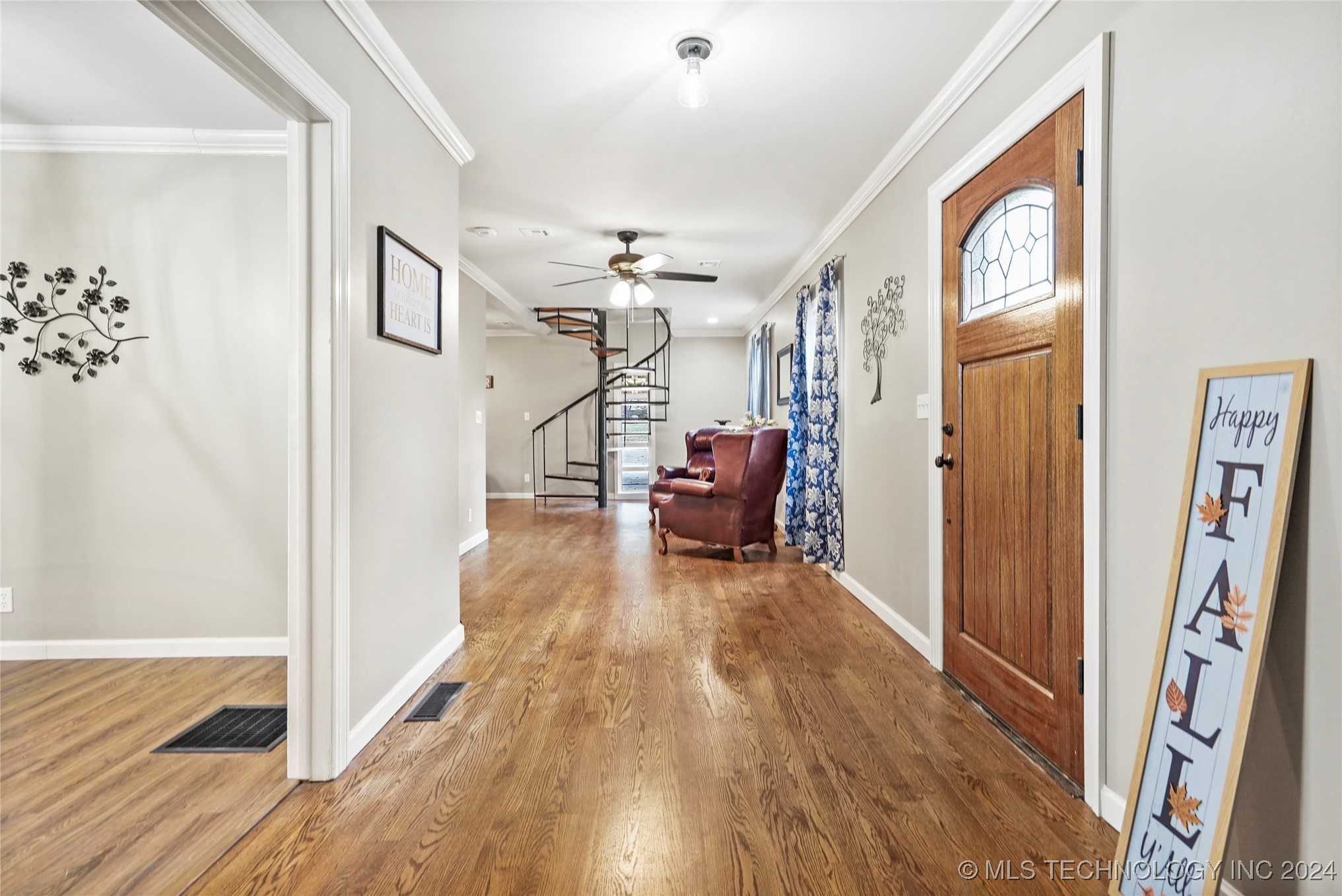 1545 E 37th Place Property Photo 10