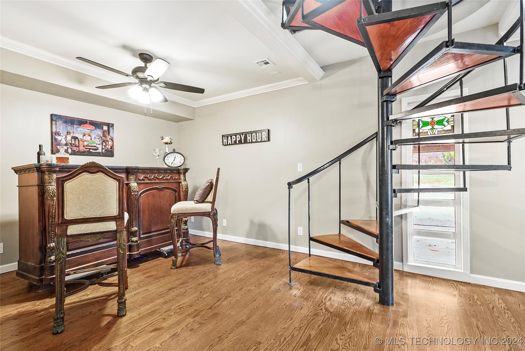 1545 E 37th Place Property Photo 13