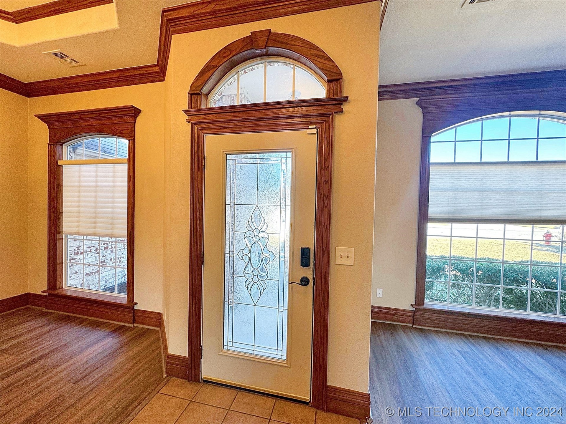 1530 Redwood Place Property Photo 7