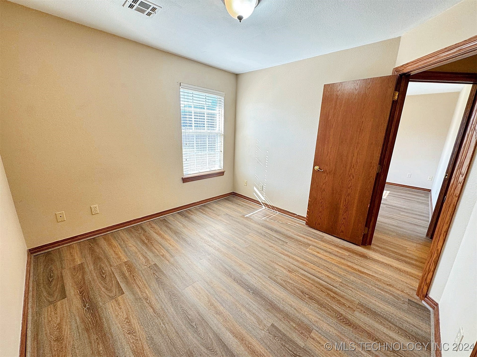 1530 Redwood Place Property Photo 55