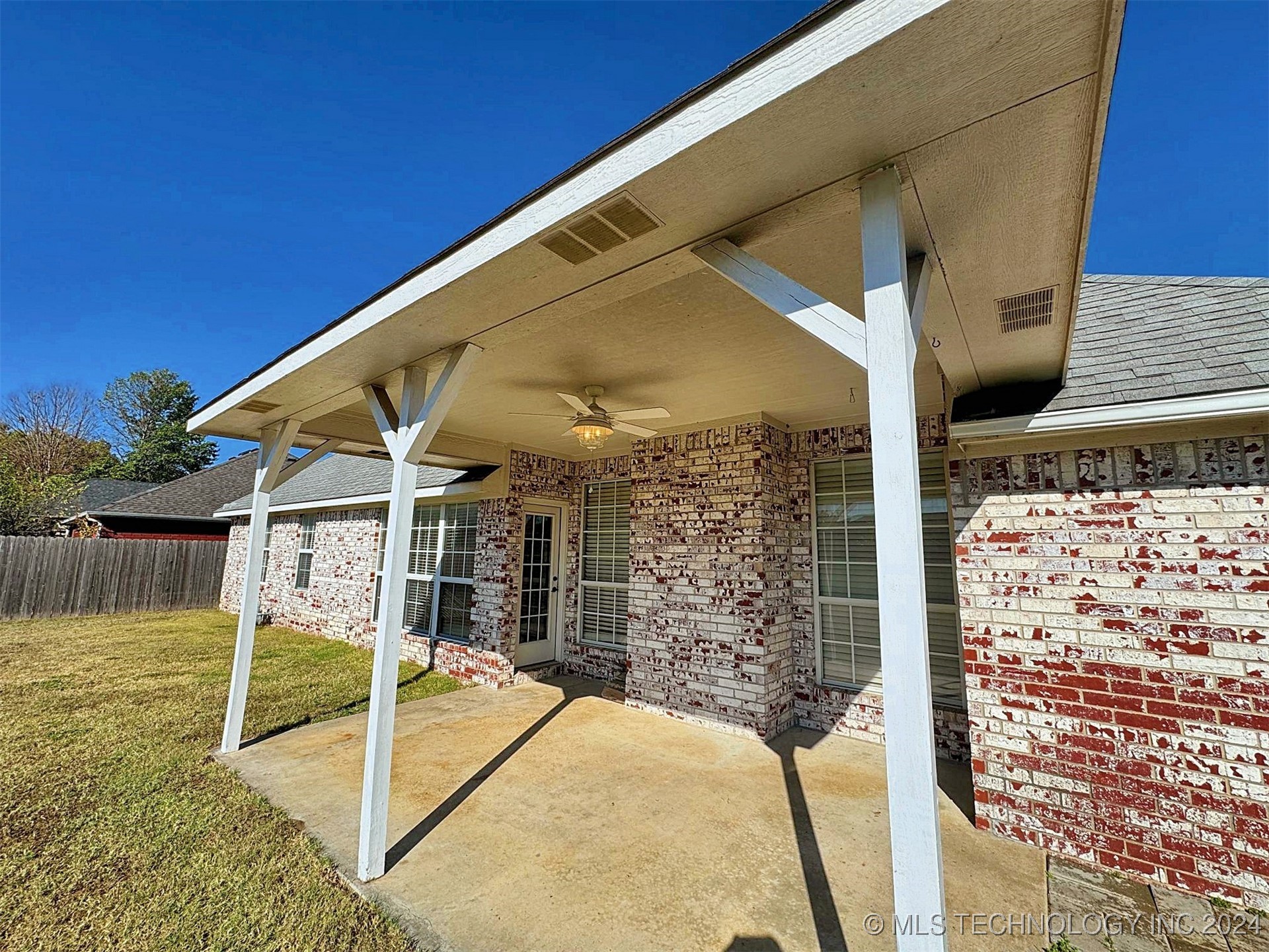 1530 Redwood Place Property Photo 66