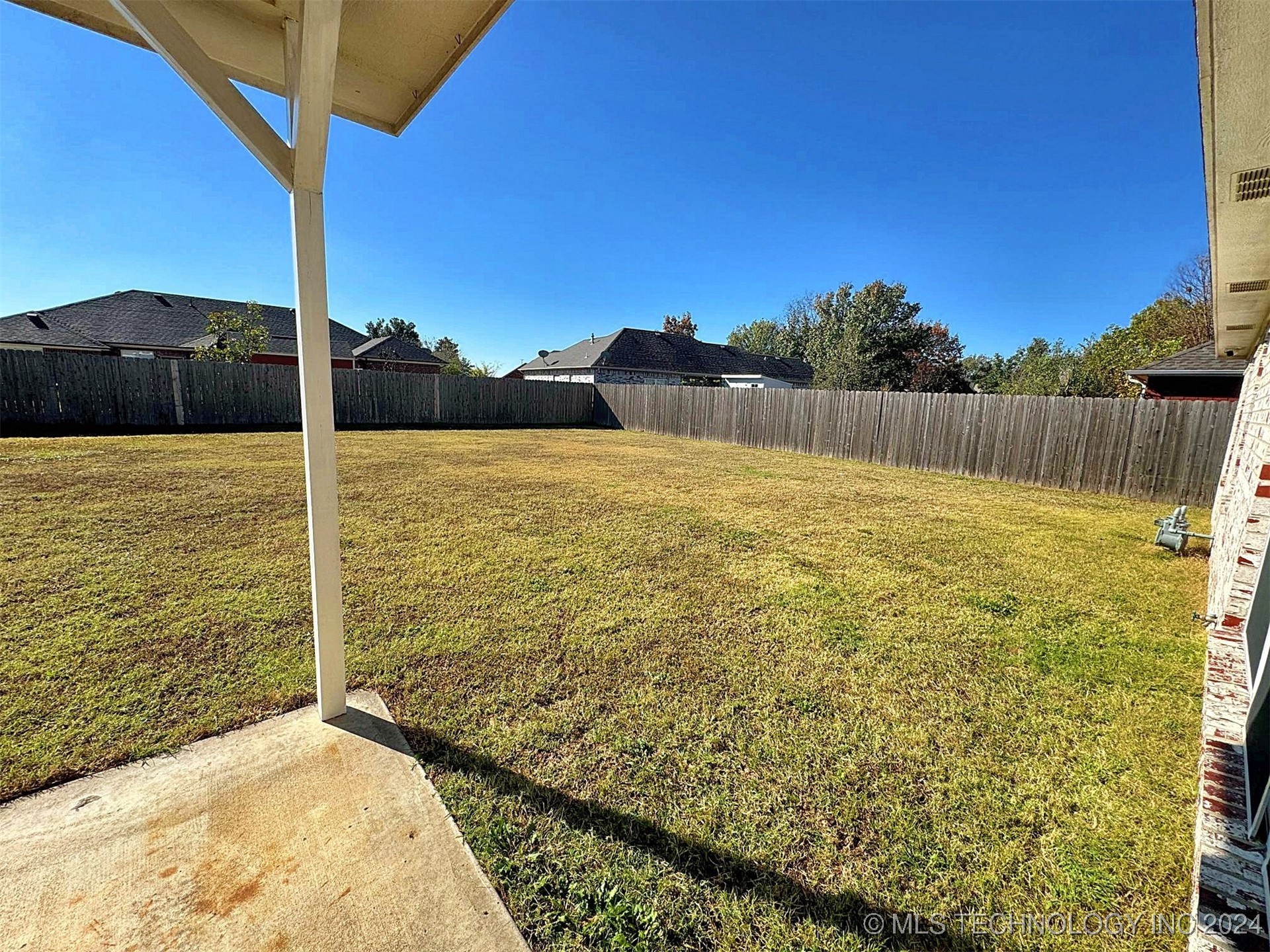 1530 Redwood Place Property Photo 69