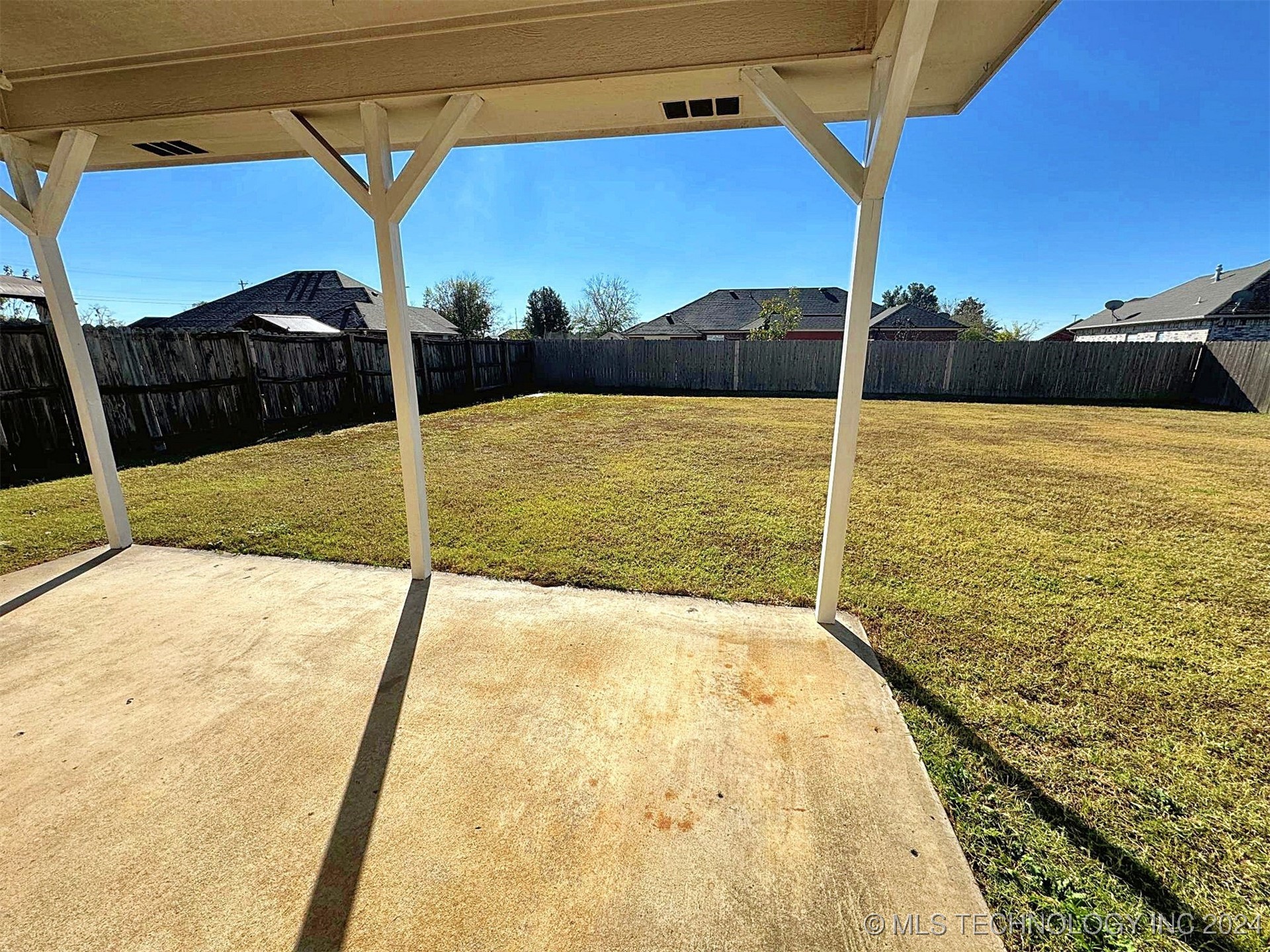 1530 Redwood Place Property Photo 70
