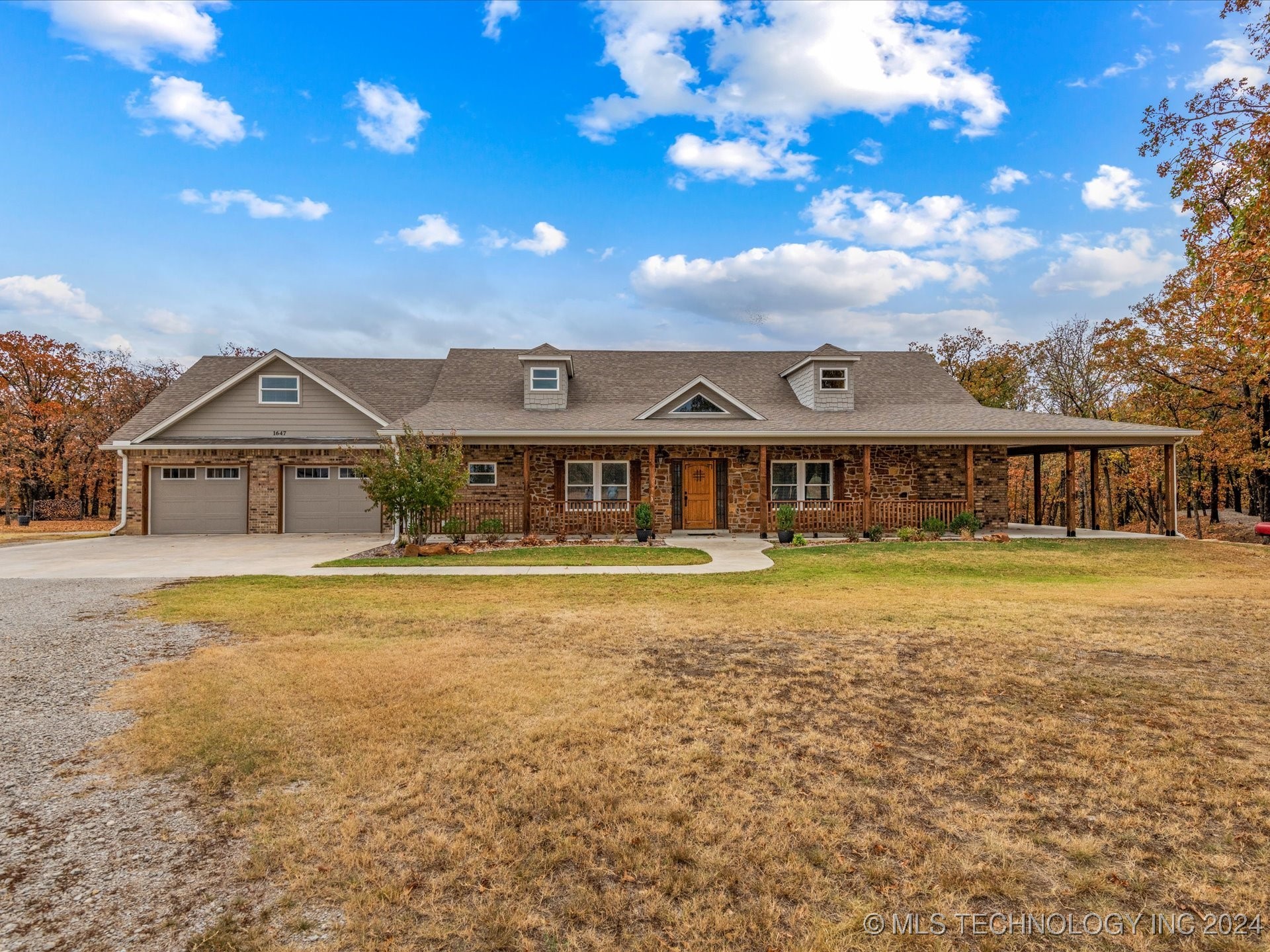 1639 Hwy 60 Property Photo 1