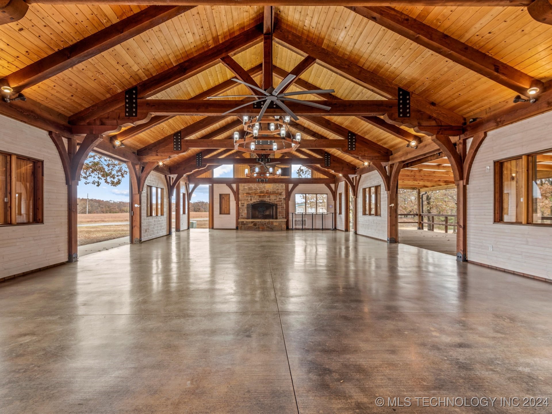 1639 Hwy 60 Property Photo 42