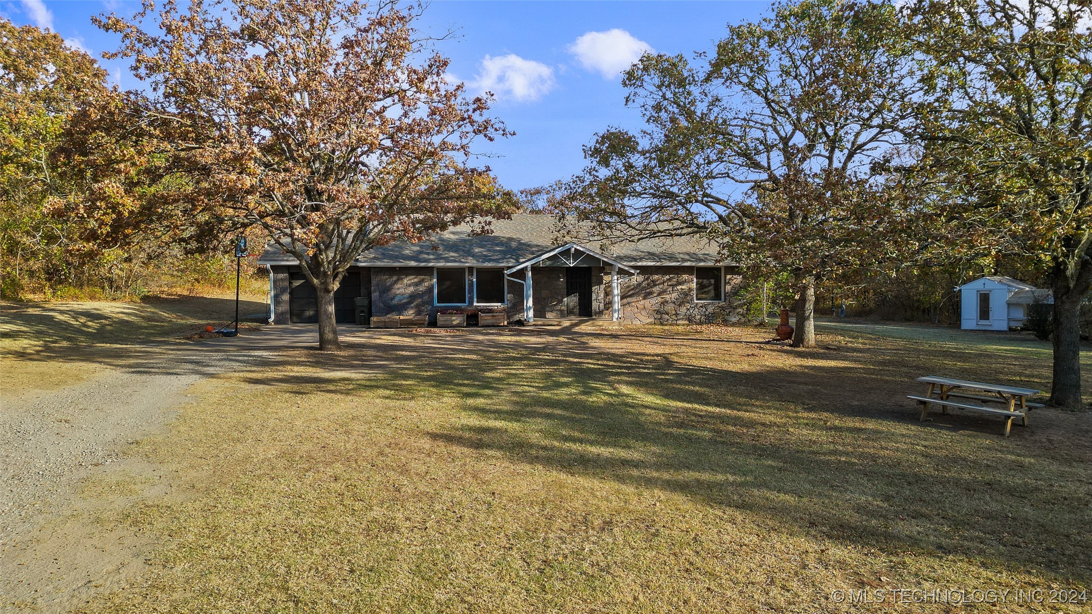 361935 E 5700 Road Property Photo 4