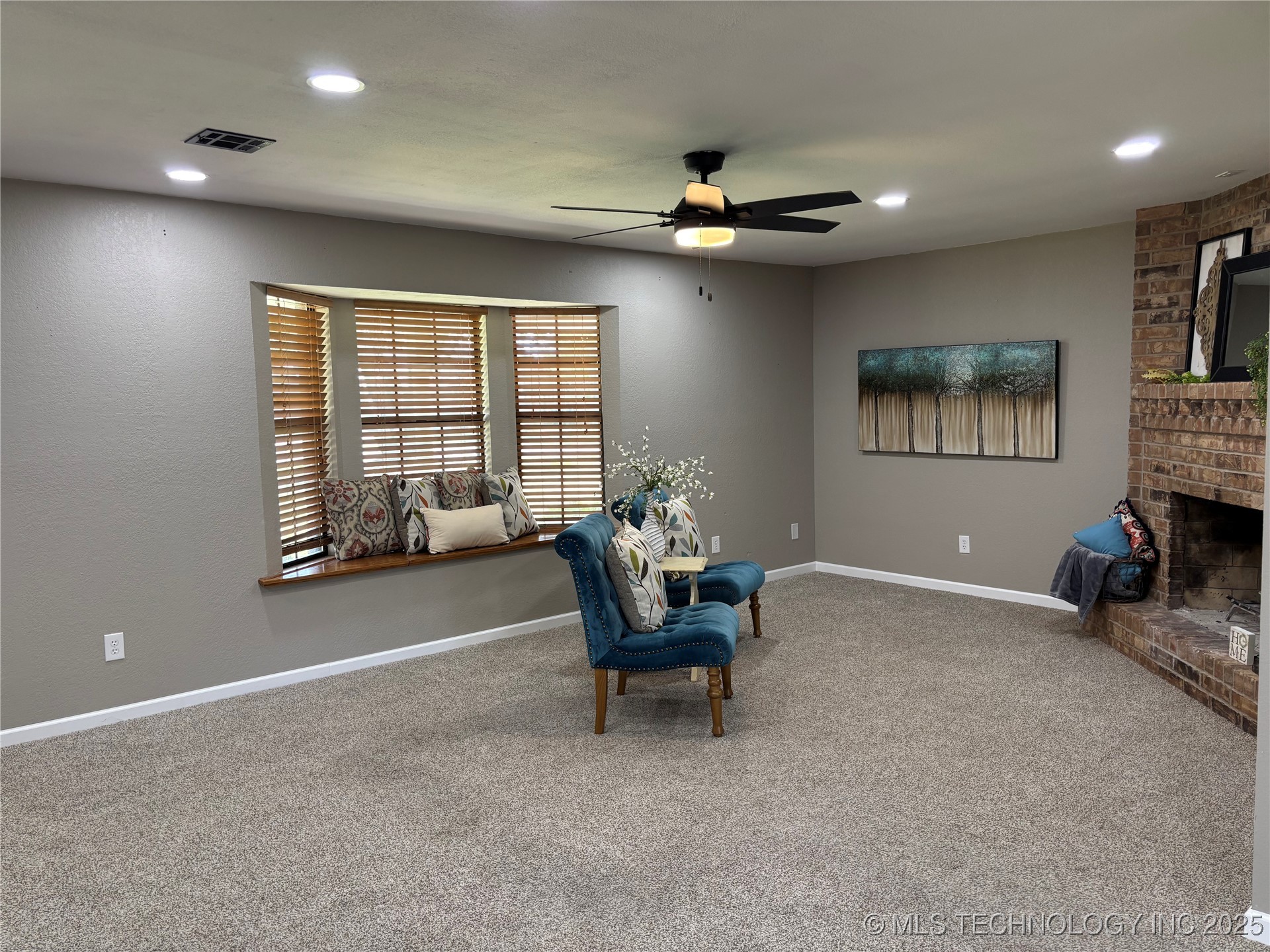 115 Spruce Street Property Photo 4