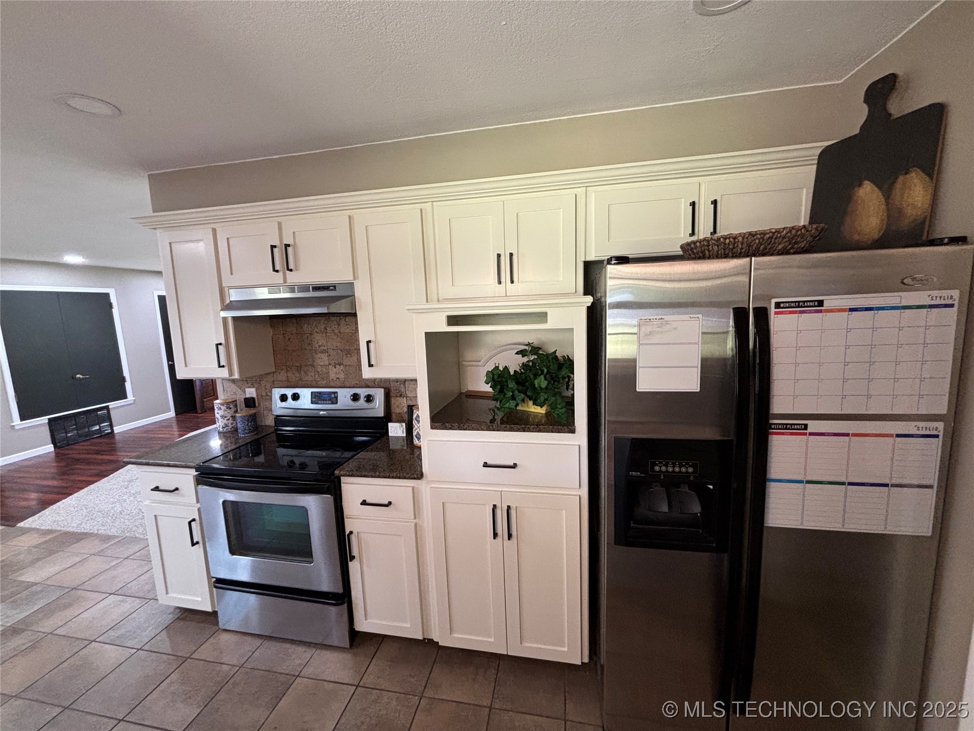 115 Spruce Street Property Photo 7