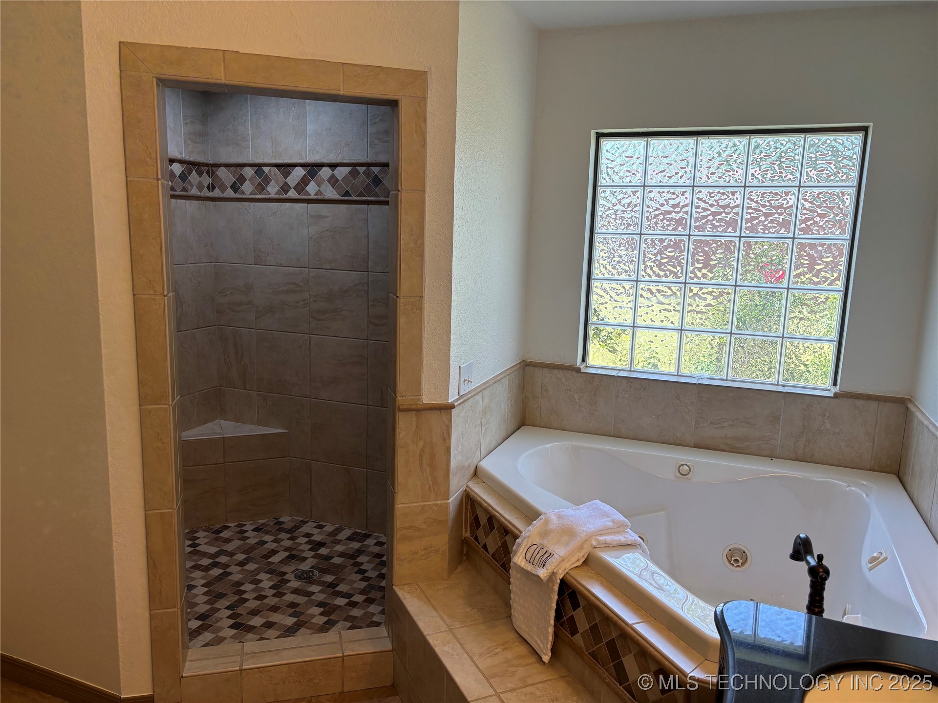 115 Spruce Street Property Photo 12