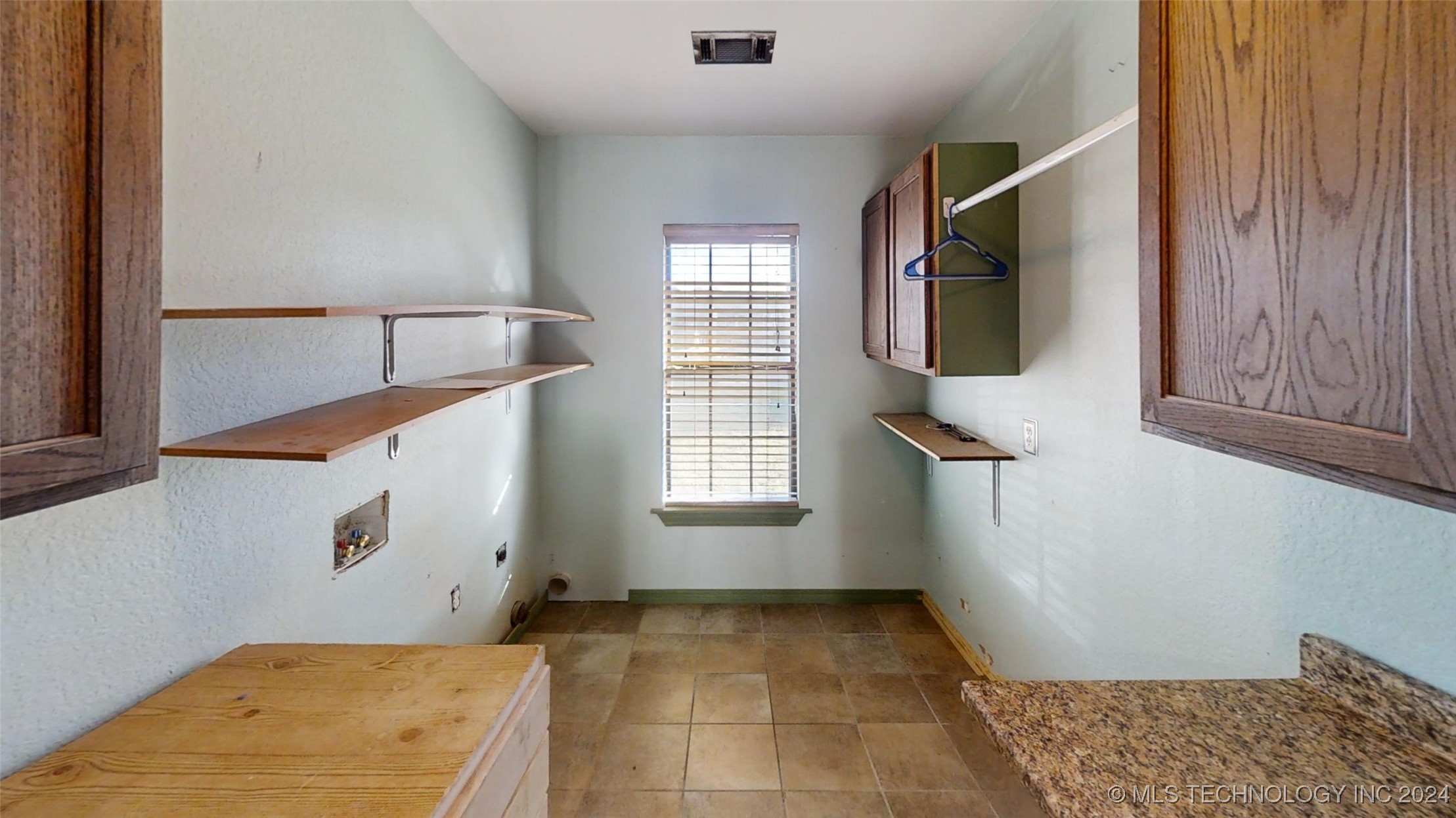115 Spruce Street Property Photo 21