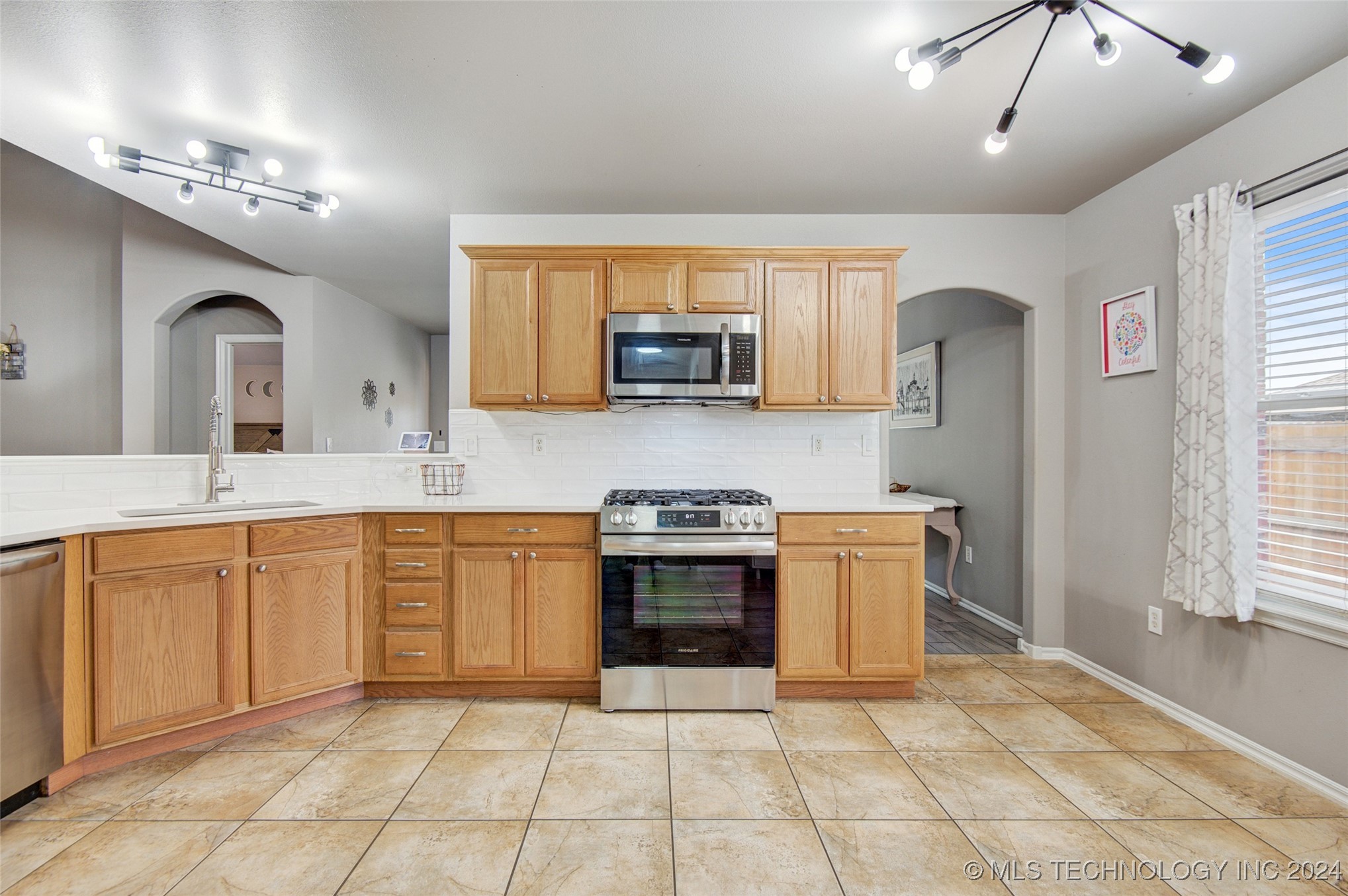 3326 S 206th East Avenue Property Photo 13