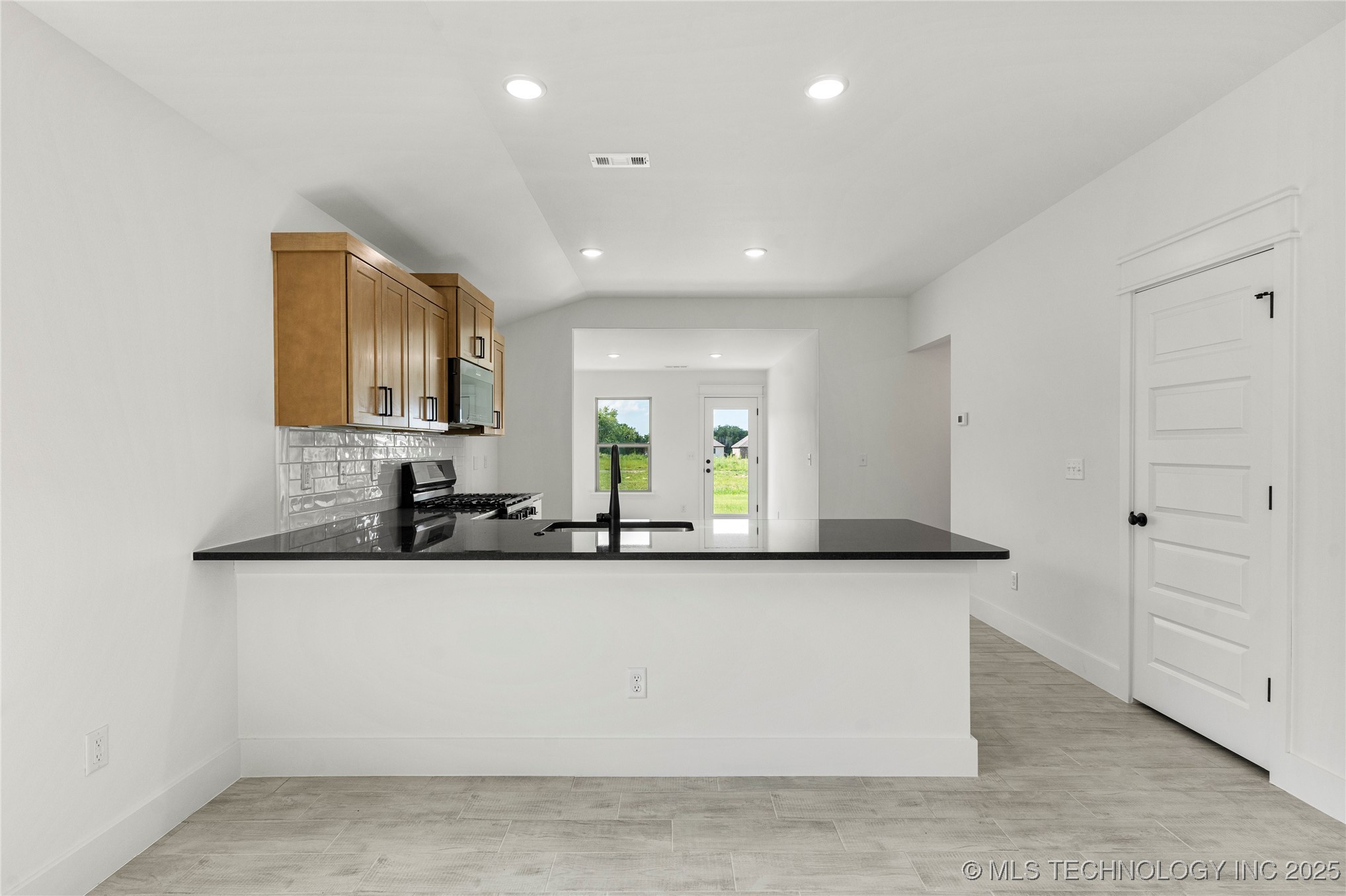 28026 E 108th Street S Property Photo 17