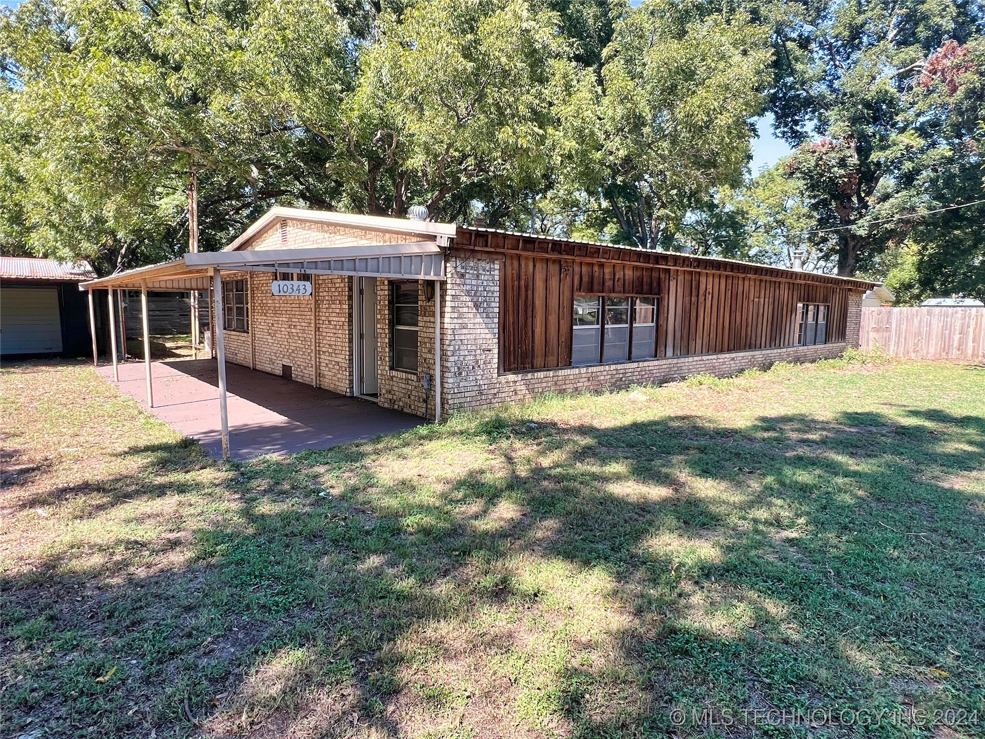 10343 Remington Property Photo 3