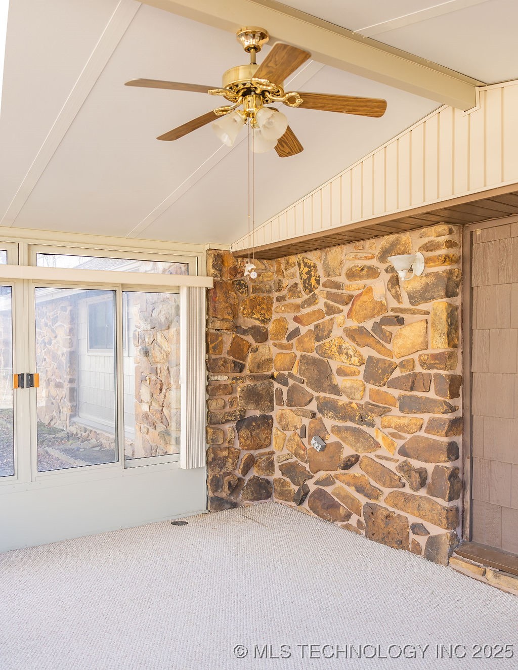 4626 Rolling Meadows Road Property Photo 16