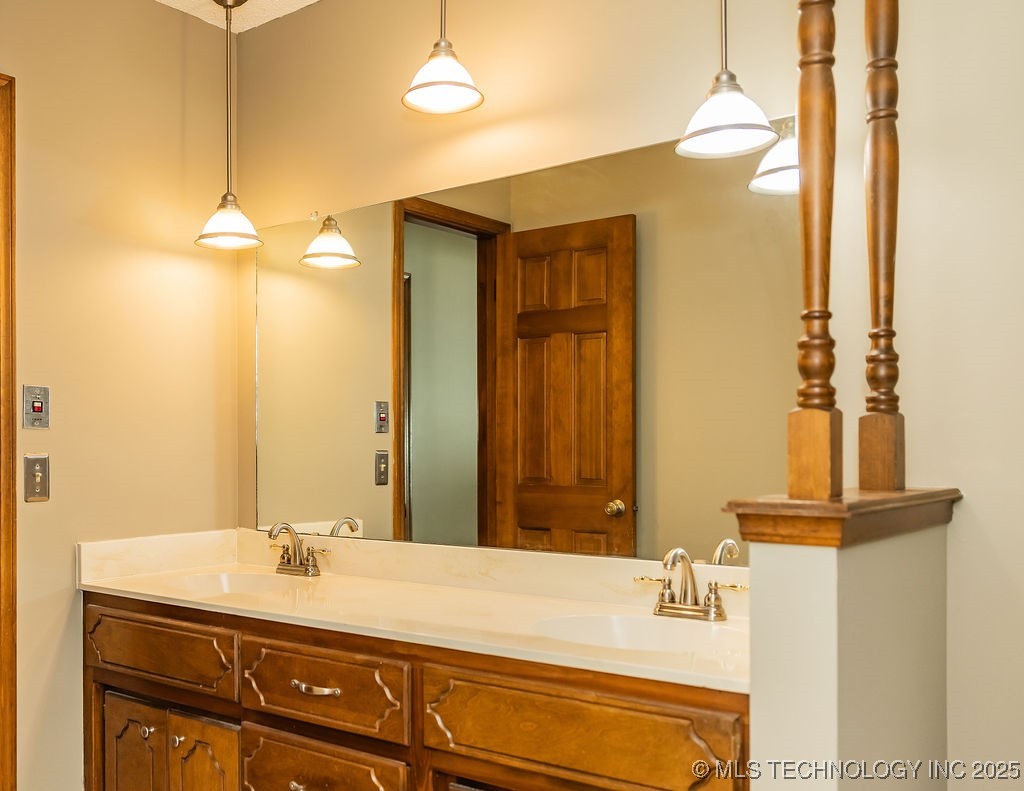 4626 Rolling Meadows Road Property Photo 26