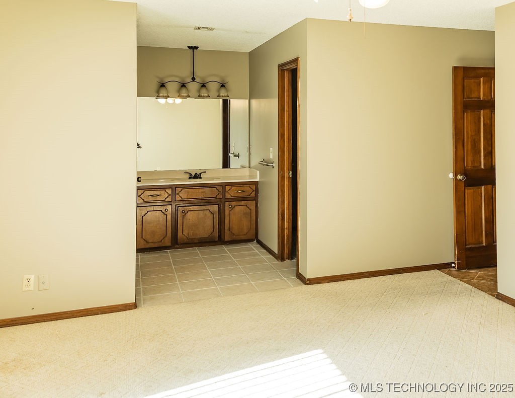 4626 Rolling Meadows Road Property Photo 35