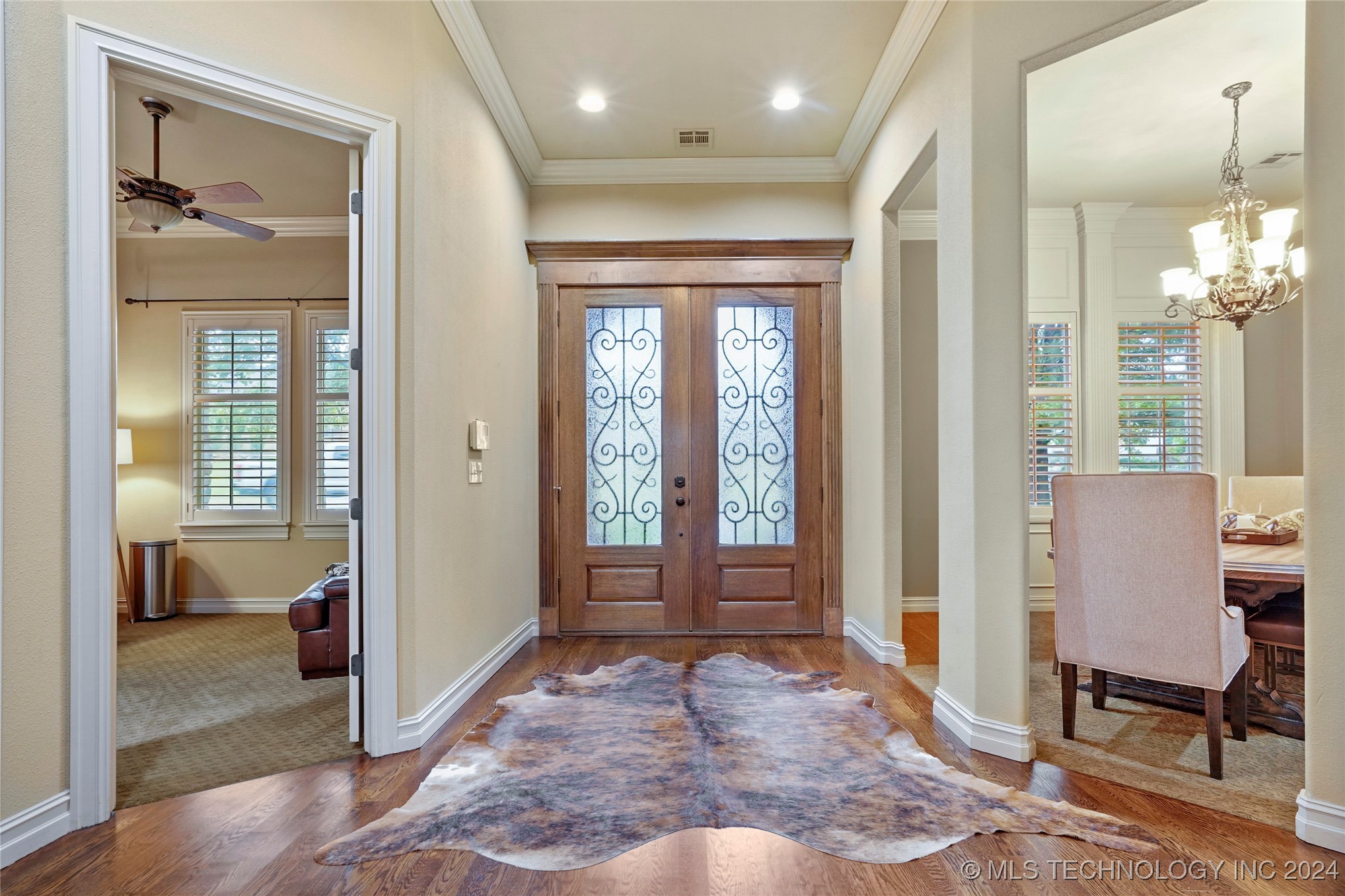 7405 S 4th Street Property Photo 5