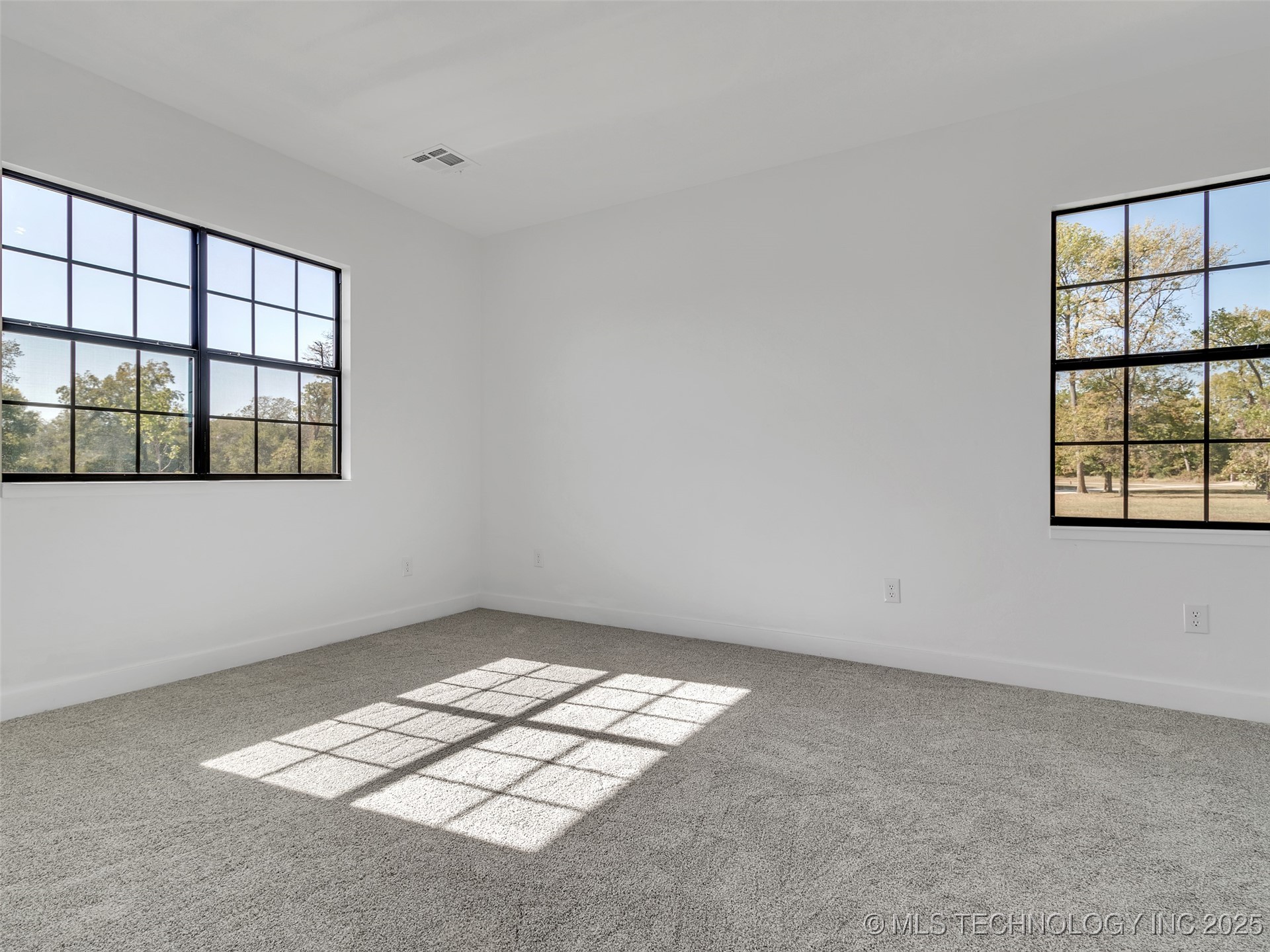 3744 Rosefinch Property Photo 10