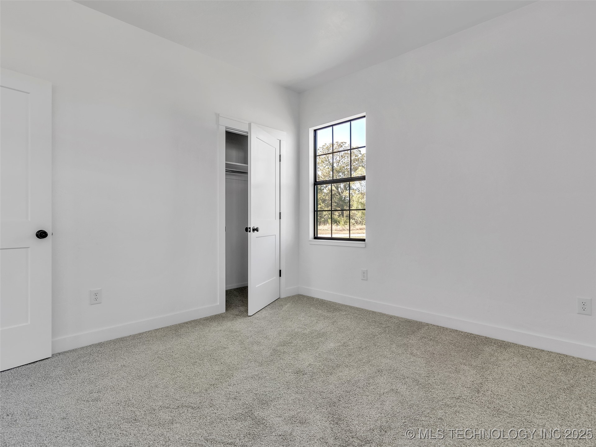 3744 Rosefinch Property Photo 13
