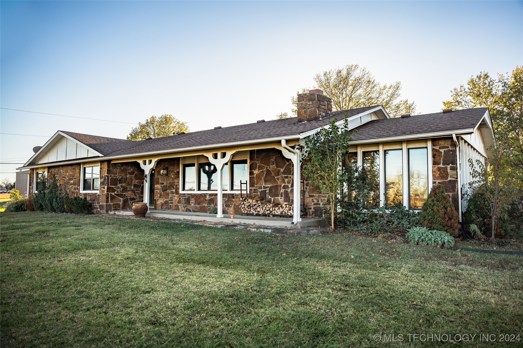 18225 S 79th East Avenue Property Photo 17