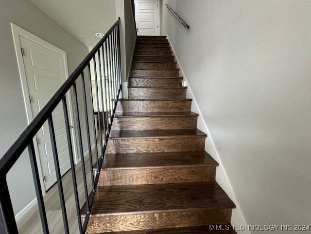 3402 Redbud Lane Property Photo 4