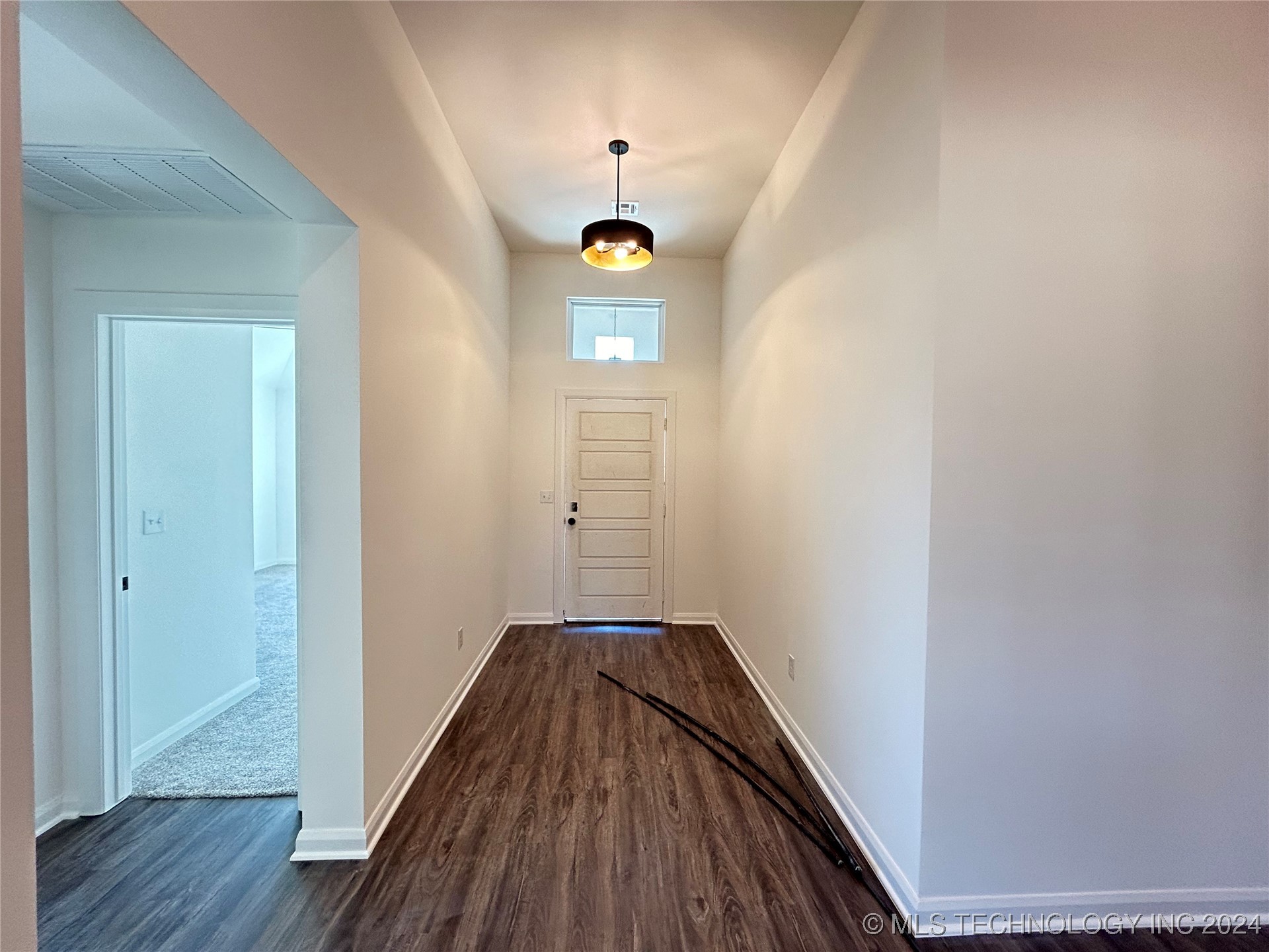 12903 S 21st Street E Property Photo 5