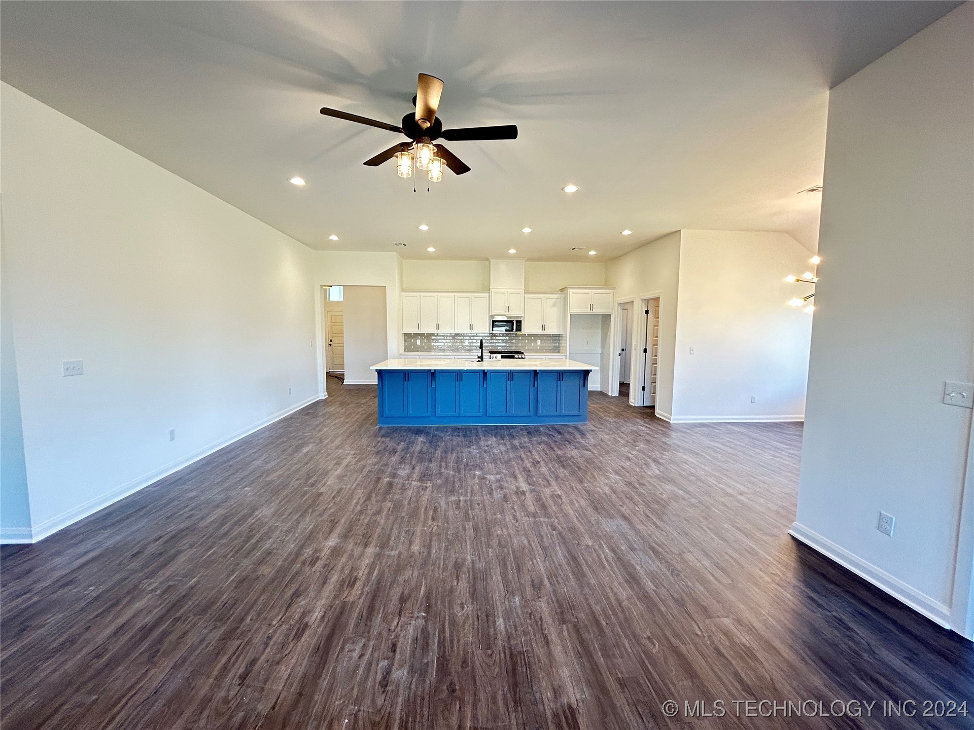 12903 S 21st Street E Property Photo 11