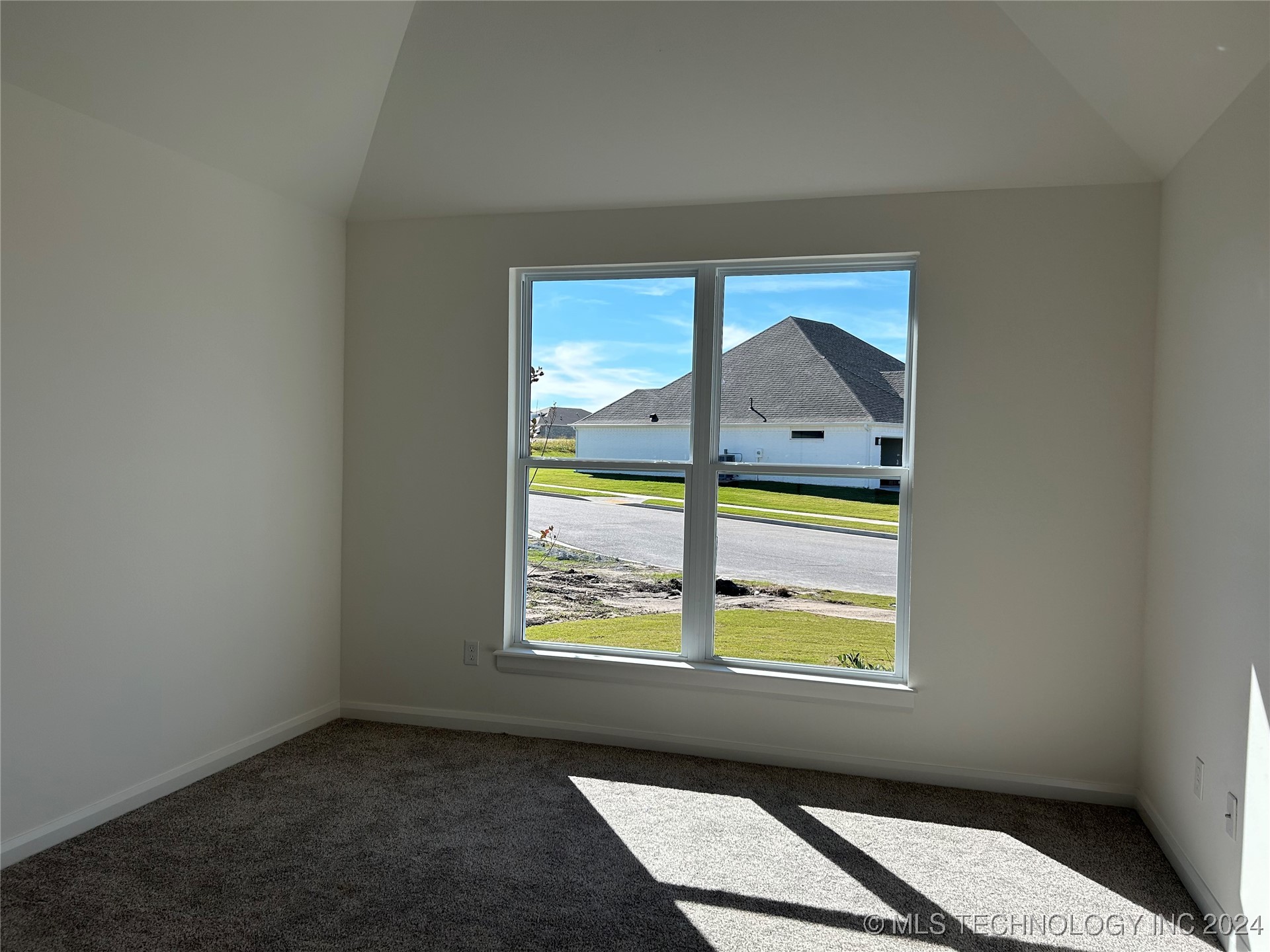 12903 S 21st Street E Property Photo 22