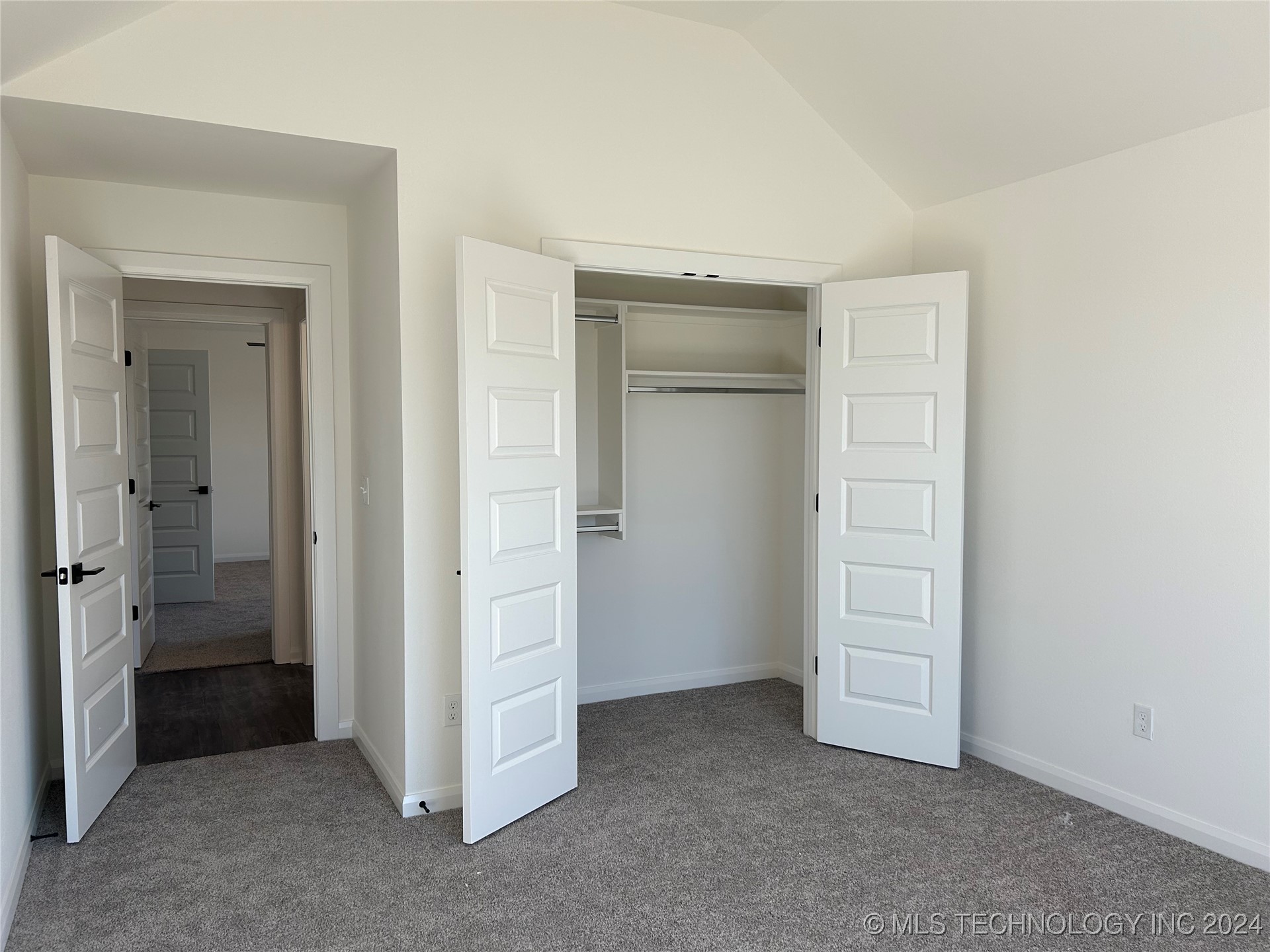12903 S 21st Street E Property Photo 23