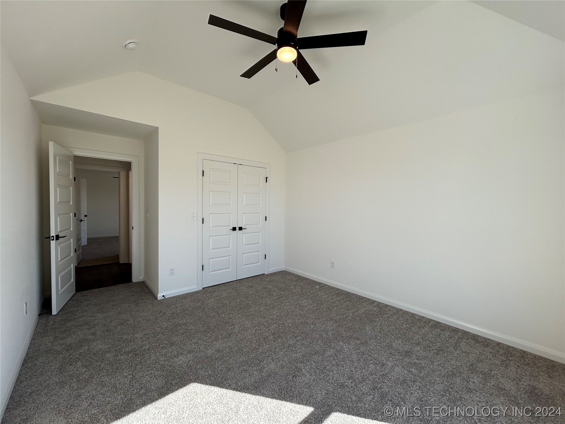 12903 S 21st Street E Property Photo 29