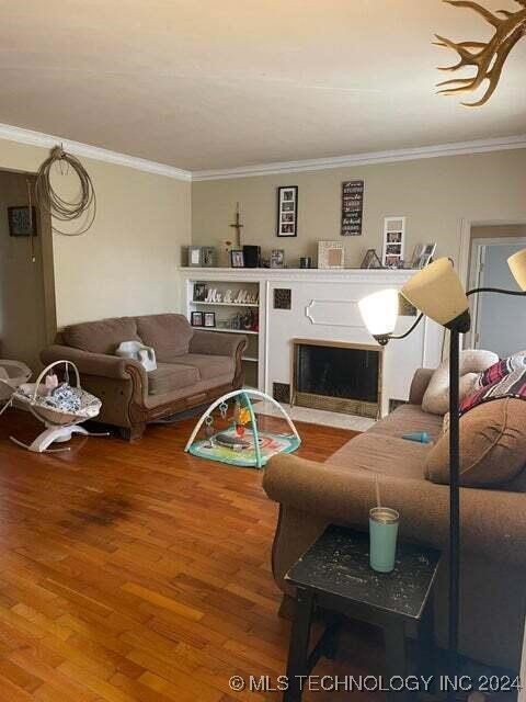 109 S Brown Street Property Photo 3
