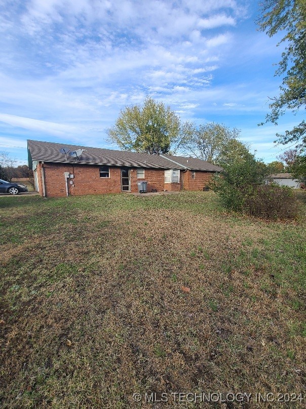 327 Arcadia Lane Property Photo 2
